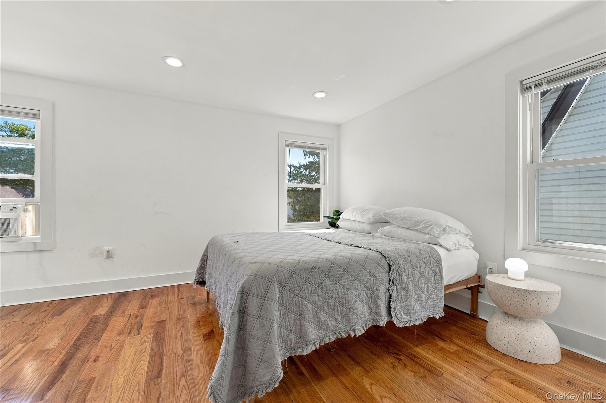 Single Family 130th Drive  Queens, NY 11413, MLS-1052274-12