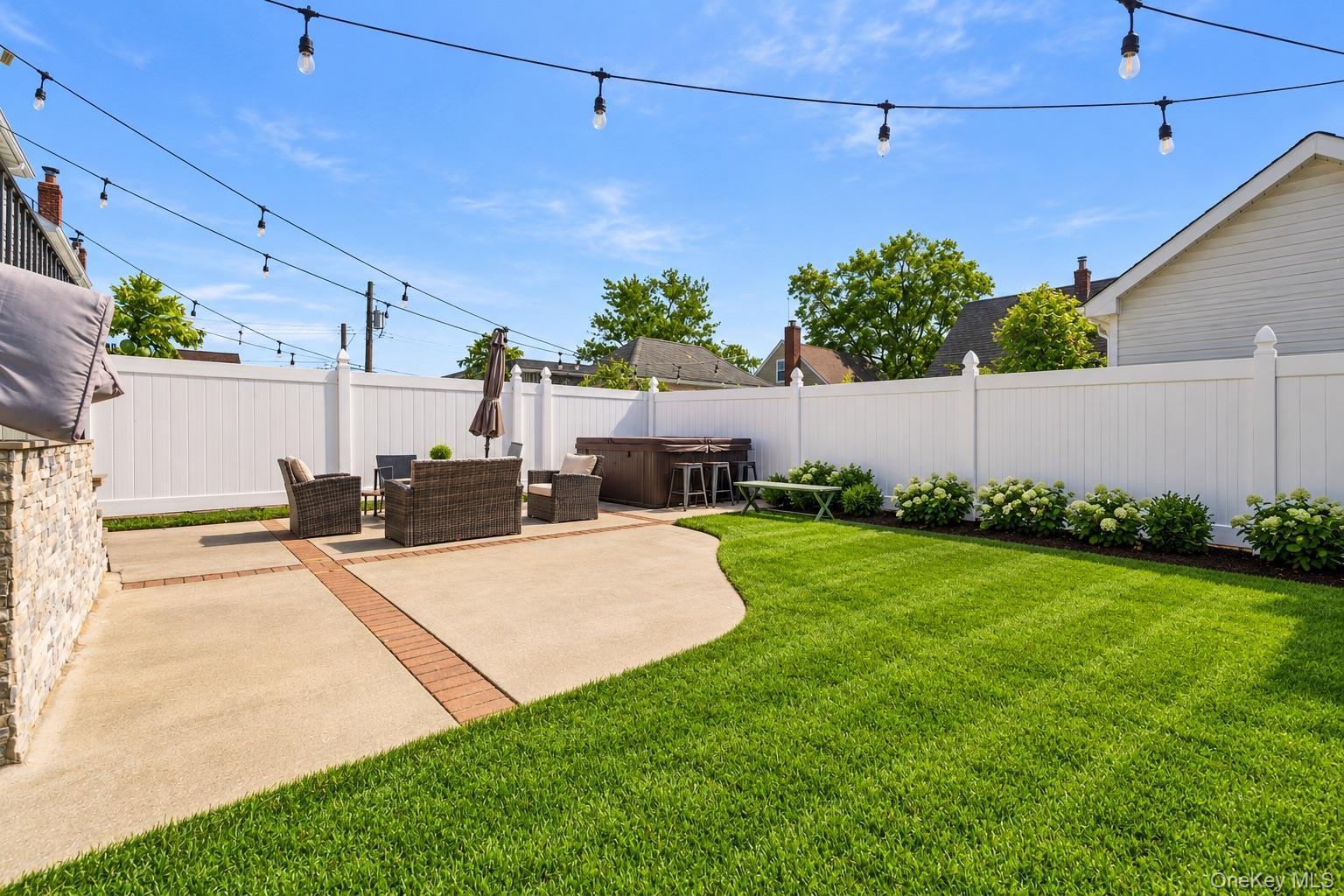 Single Family 130th Drive  Queens, NY 11413, MLS-1052274-3