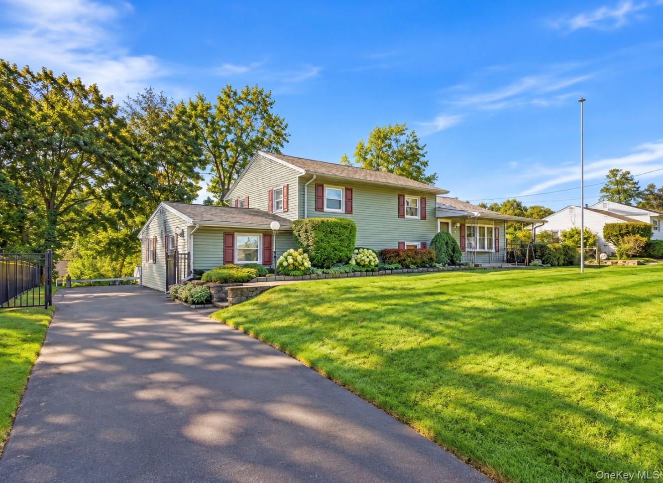 Single Family Valewood Drive  Orange County, NY 12553, MLS-1052277-2