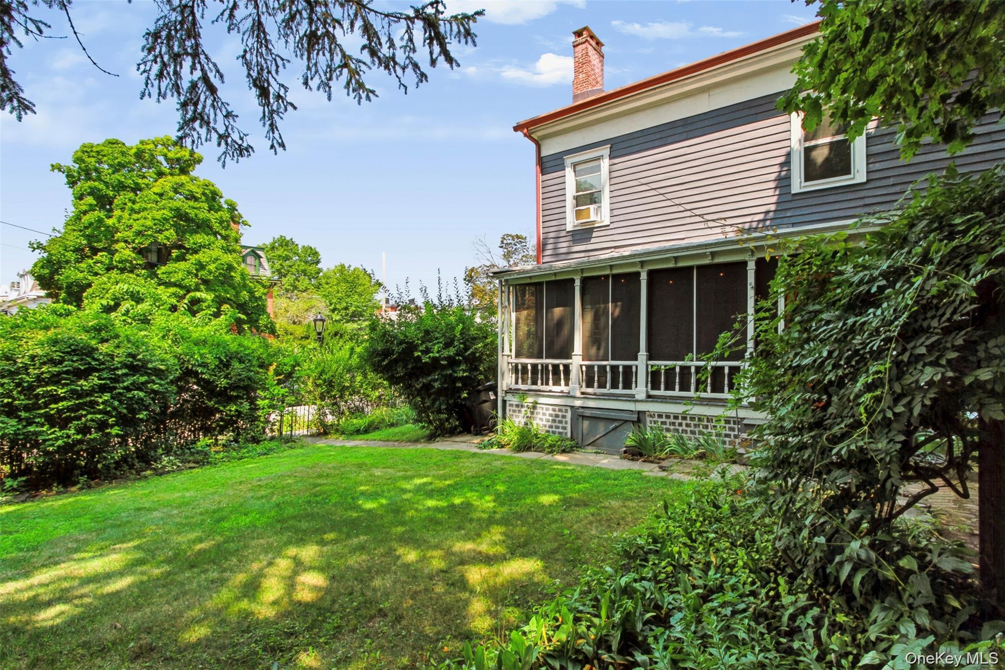 Single Family Montgomery Street Dutchess County, NY 12601, MLS-1052280-33