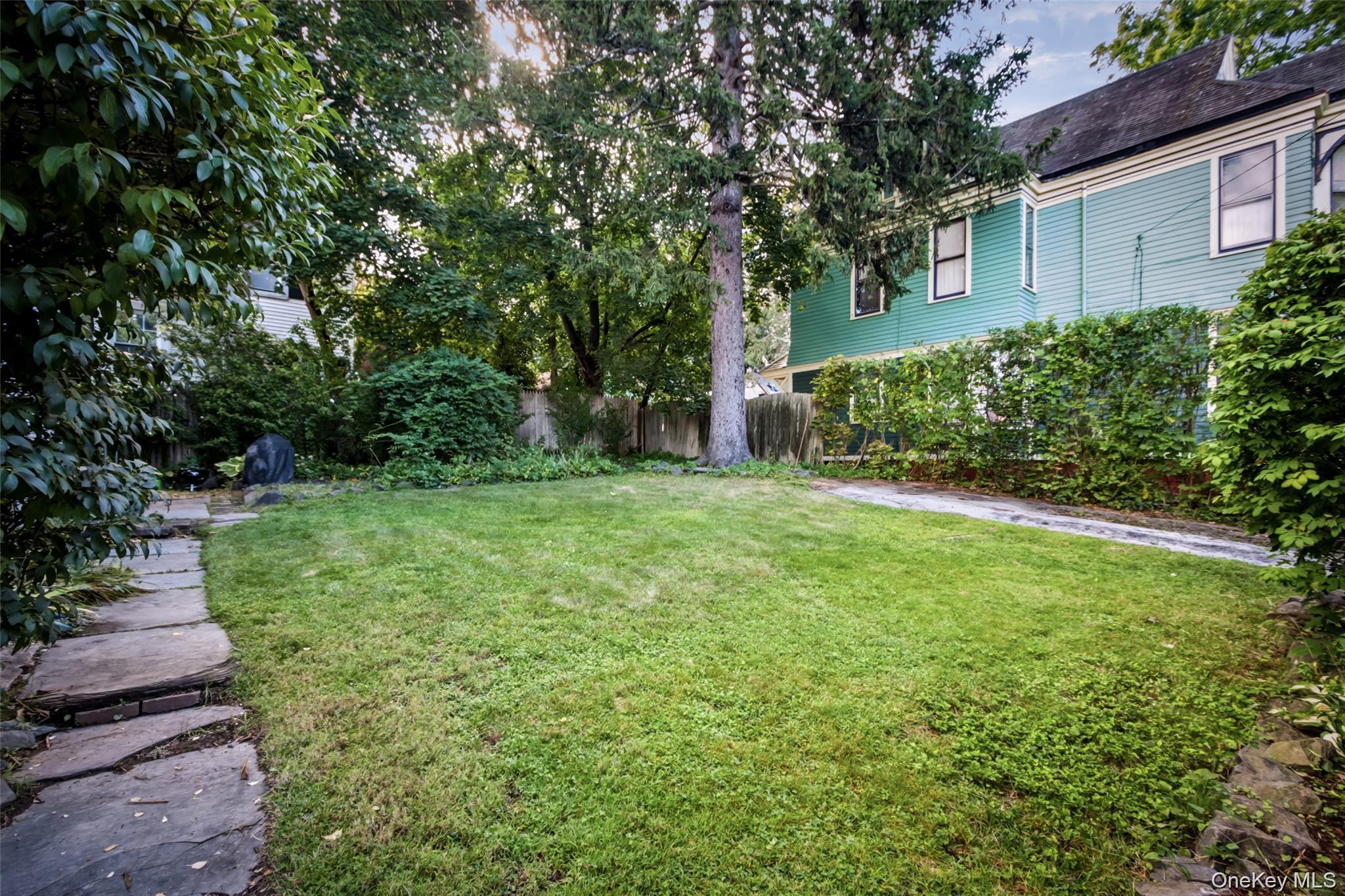 Single Family Montgomery Street  Dutchess County, NY 12601, MLS-1052280-36