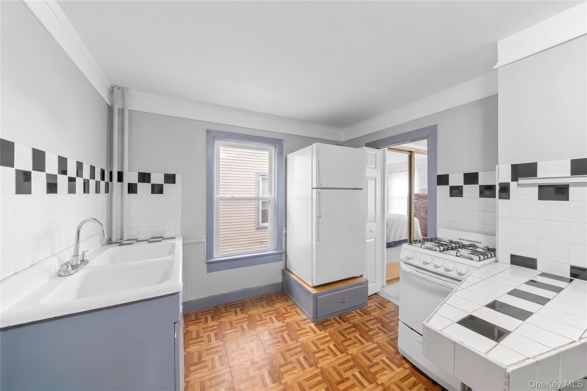 Single Family N Ocean Avenue Suffolk County, NY 11772, MLS-1052287-25