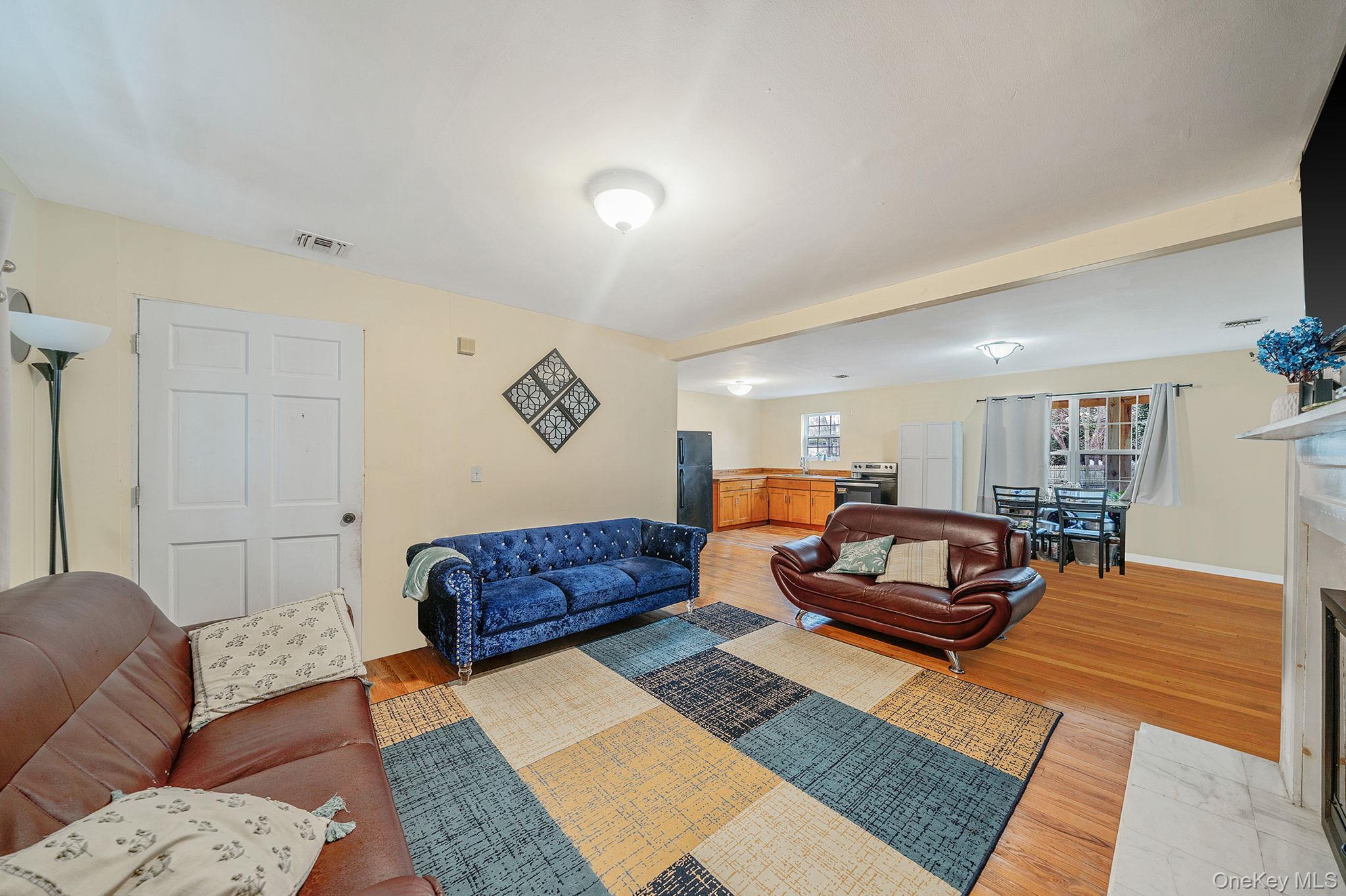 Single Family Denmark Court Suffolk County, NY 11743, MLS-1052291-14