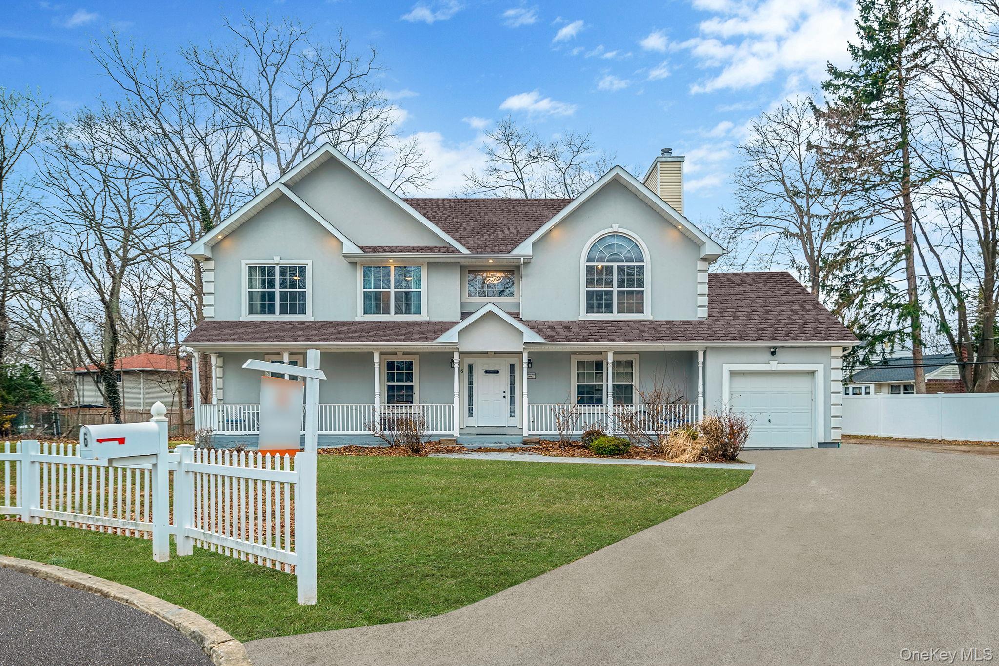 Single Family Denmark Court Suffolk County, NY 11743, MLS-1052291-2