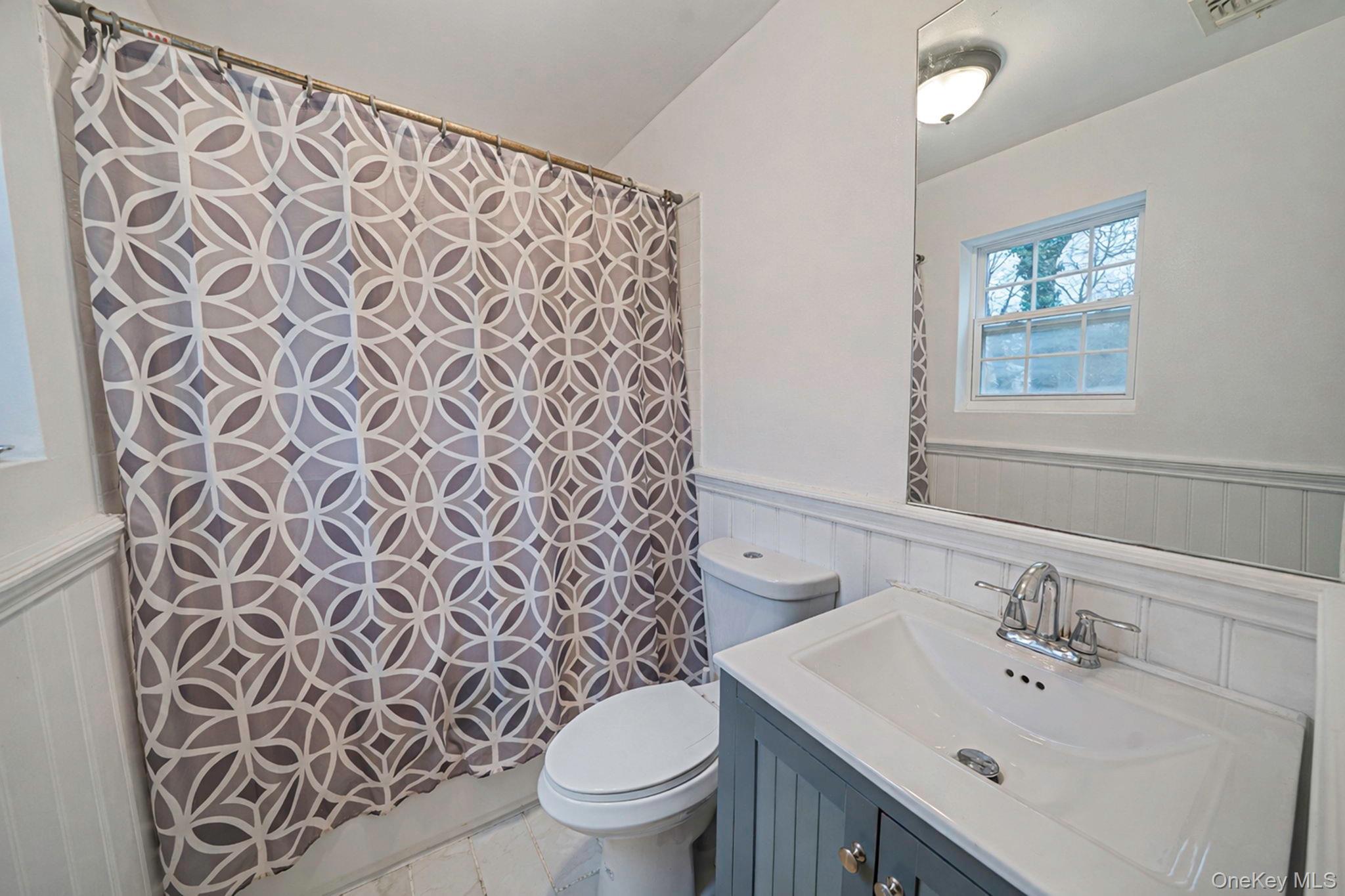 Single Family Denmark Court Suffolk County, NY 11743, MLS-1052291-25