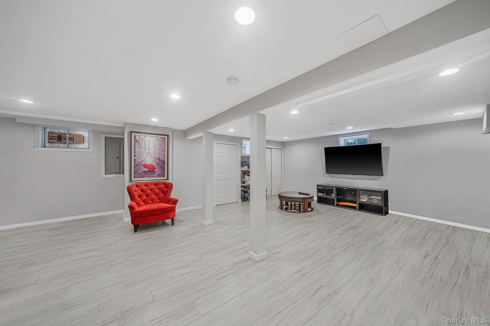 Single Family Denmark Court Suffolk County, NY 11743, MLS-1052291-26