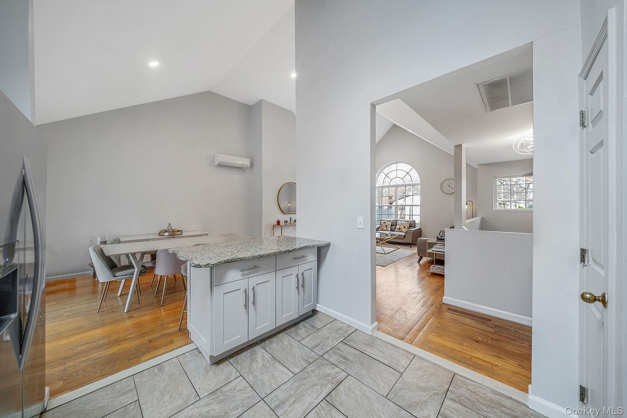 Single Family Denmark Court Suffolk County, NY 11743, MLS-1052291-8