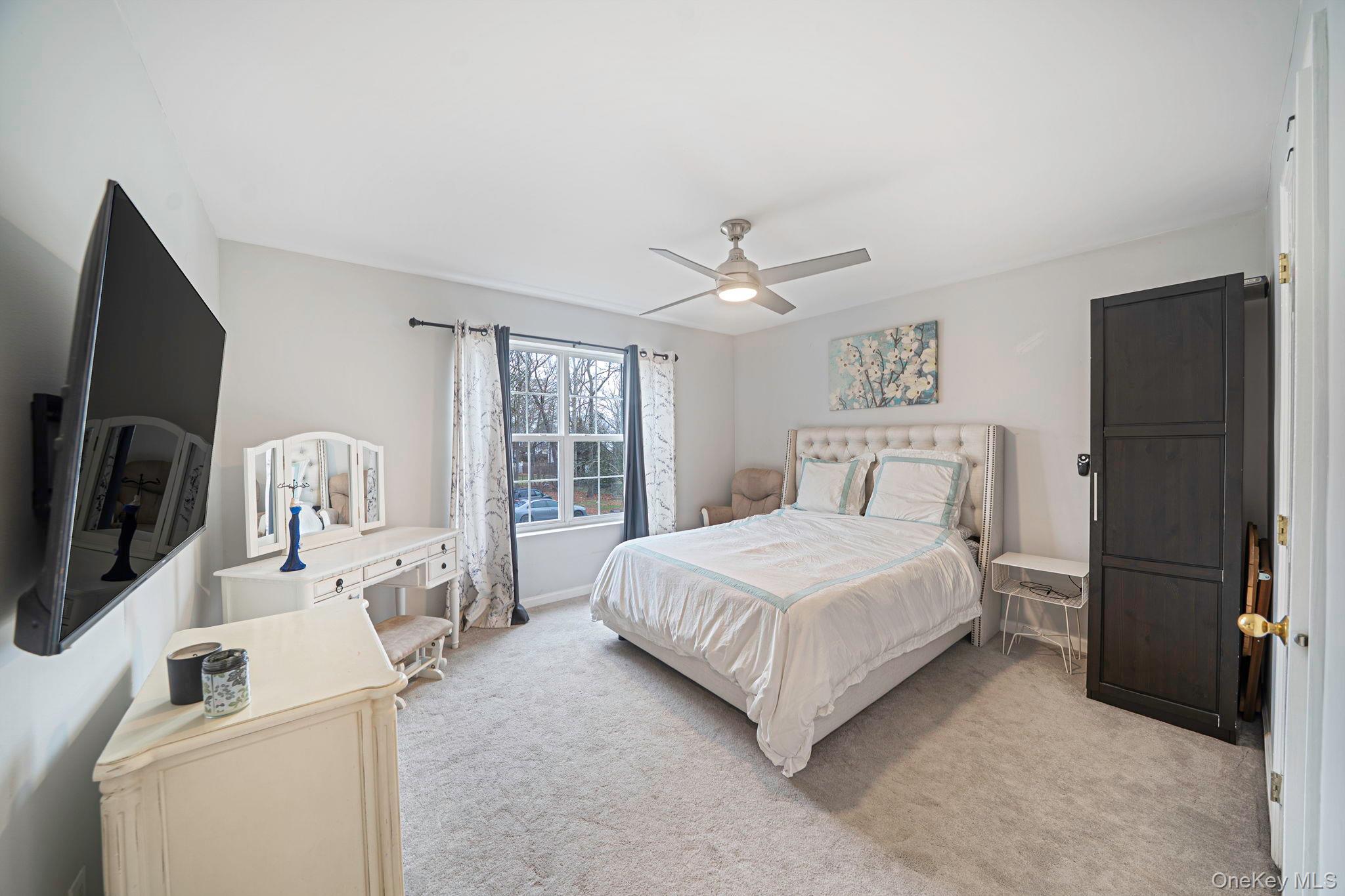 Single Family Denmark Court Suffolk County, NY 11743, MLS-1052291-9