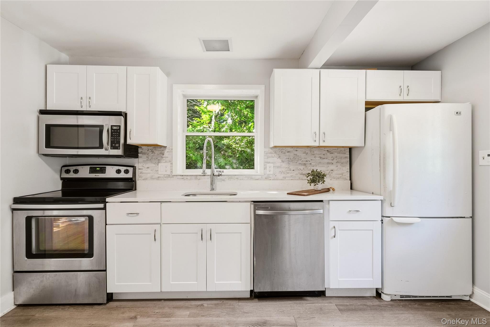 Single Family Bay Avenue  Suffolk County, NY 11743, MLS-1052299-10