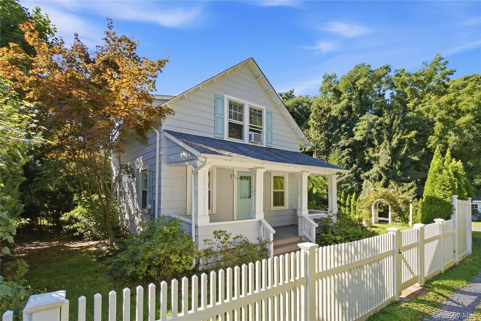 Single Family Bay Avenue  Suffolk County, NY 11743, MLS-1052299-2