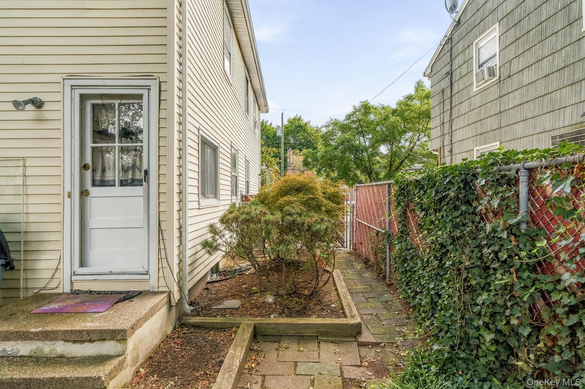 Single Family Washington Avenue  Rockland County, NY 10901, MLS-1052328-20