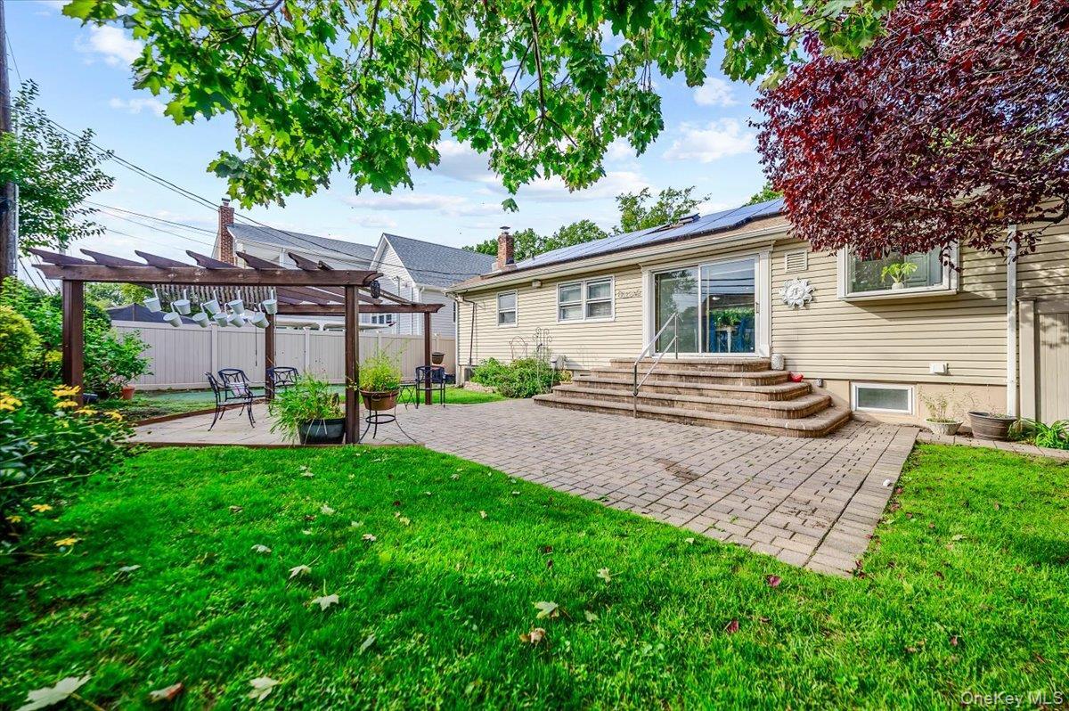 Single Family Flower Road  Nassau County, NY 11581, MLS-1052329-23