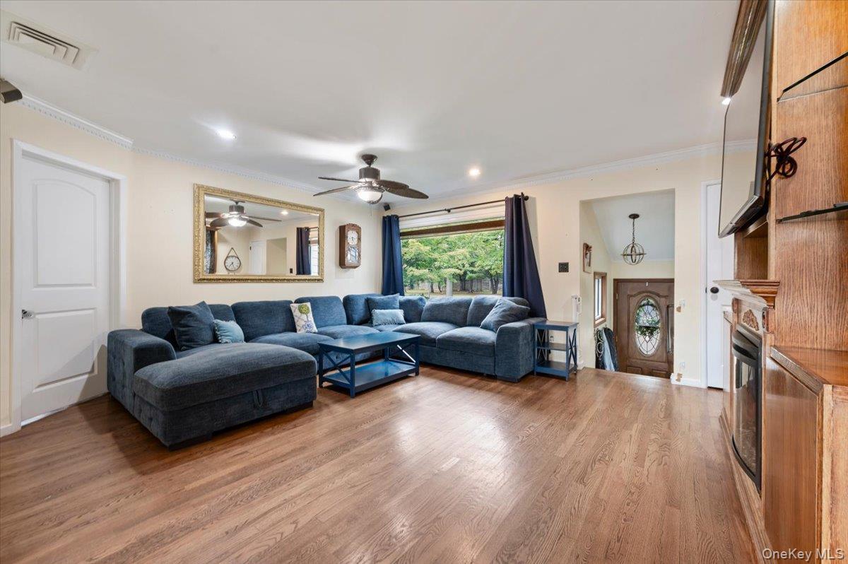 Single Family Flower Road  Nassau County, NY 11581, MLS-1052329-3