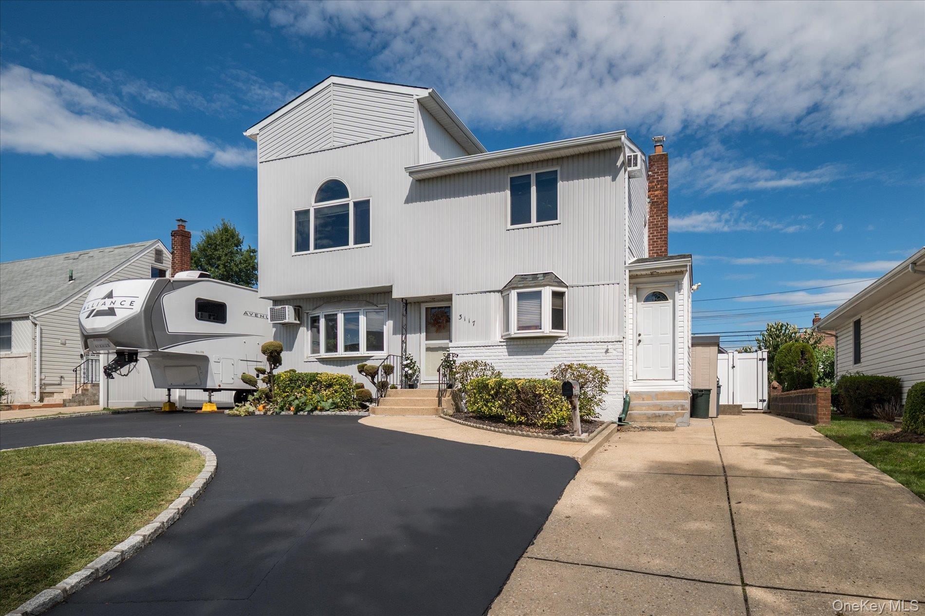 Single Family Ward Lane  Nassau County, NY 11793, MLS-1052346-2