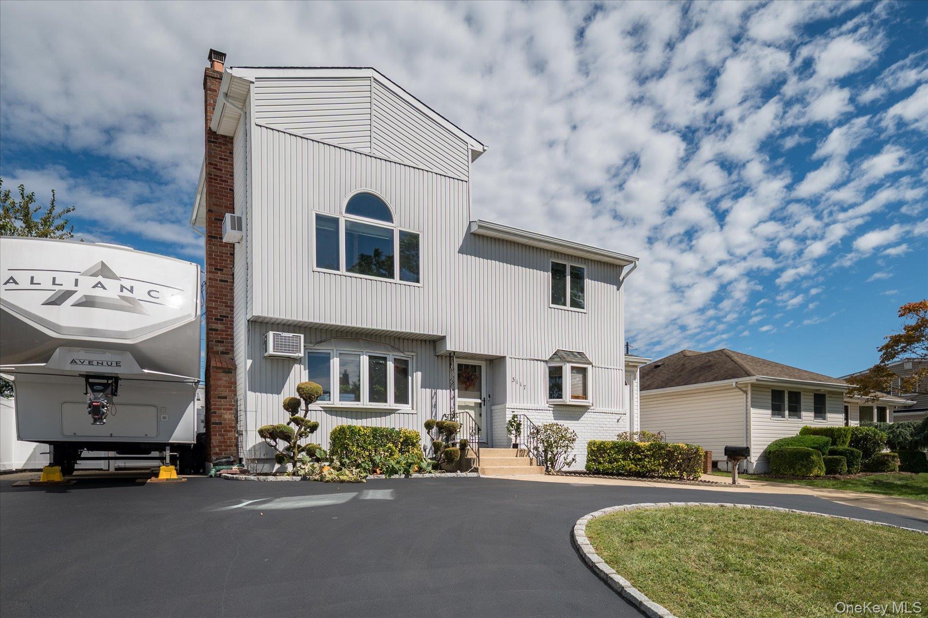 Single Family Ward Lane  Nassau County, NY 11793, MLS-1052346-3