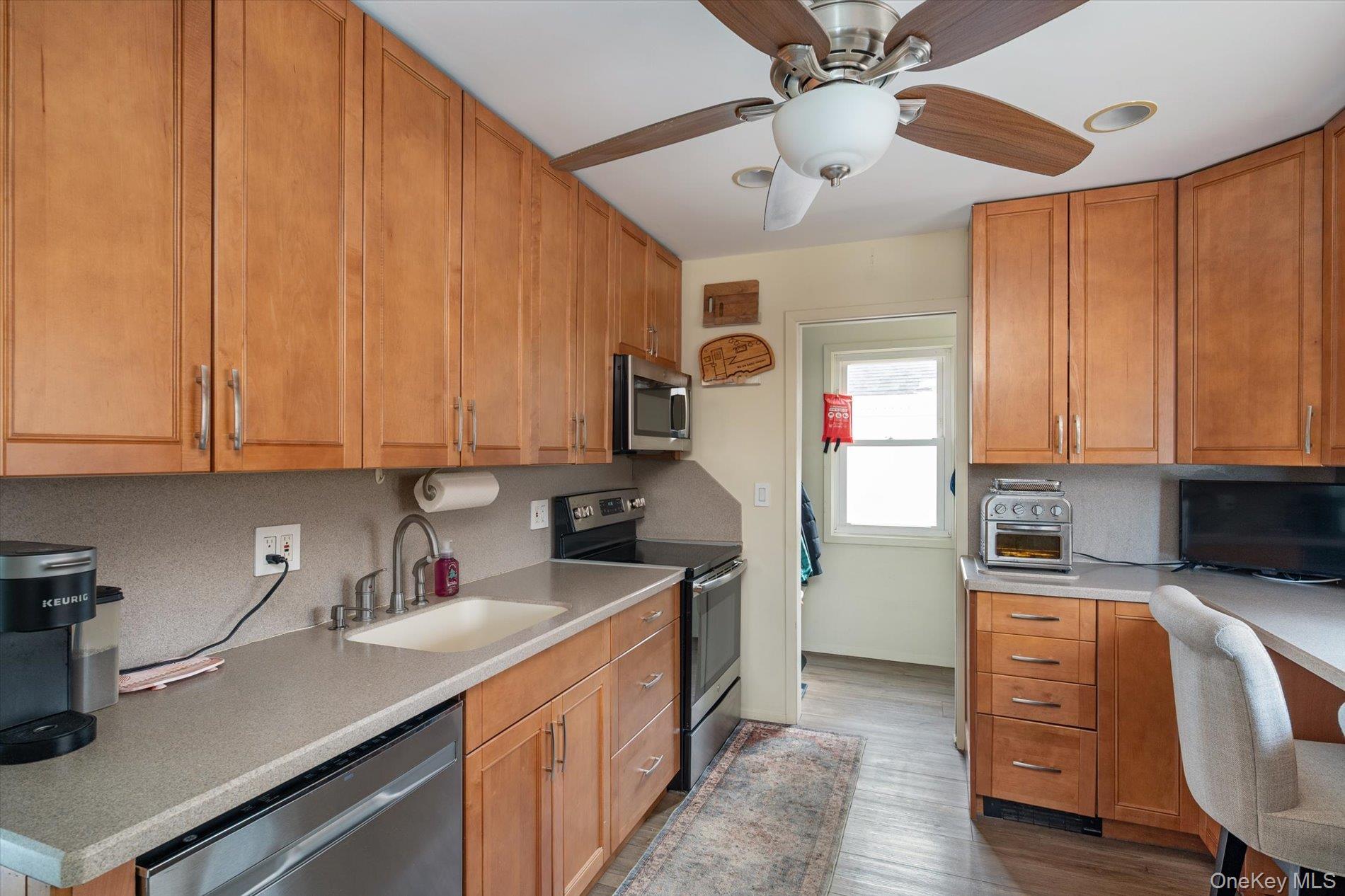 Single Family Ward Lane  Nassau County, NY 11793, MLS-1052346-9