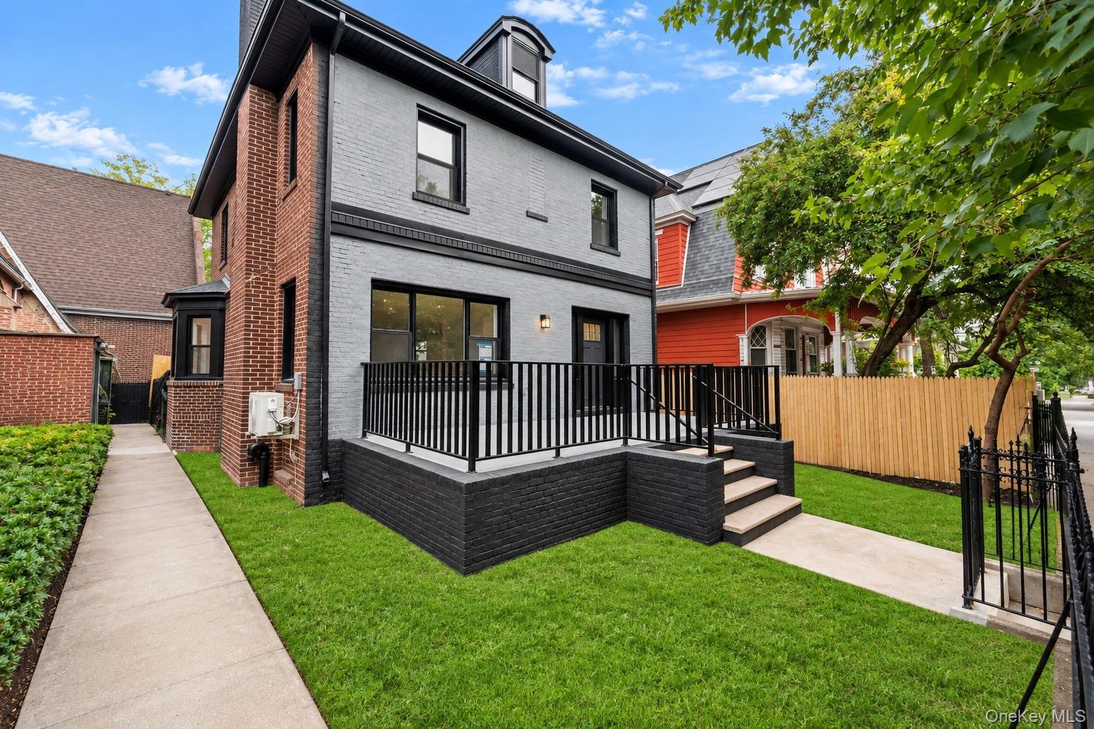 Single Family Arlington Avenue  Brooklyn, NY 11207, MLS-1052348-18