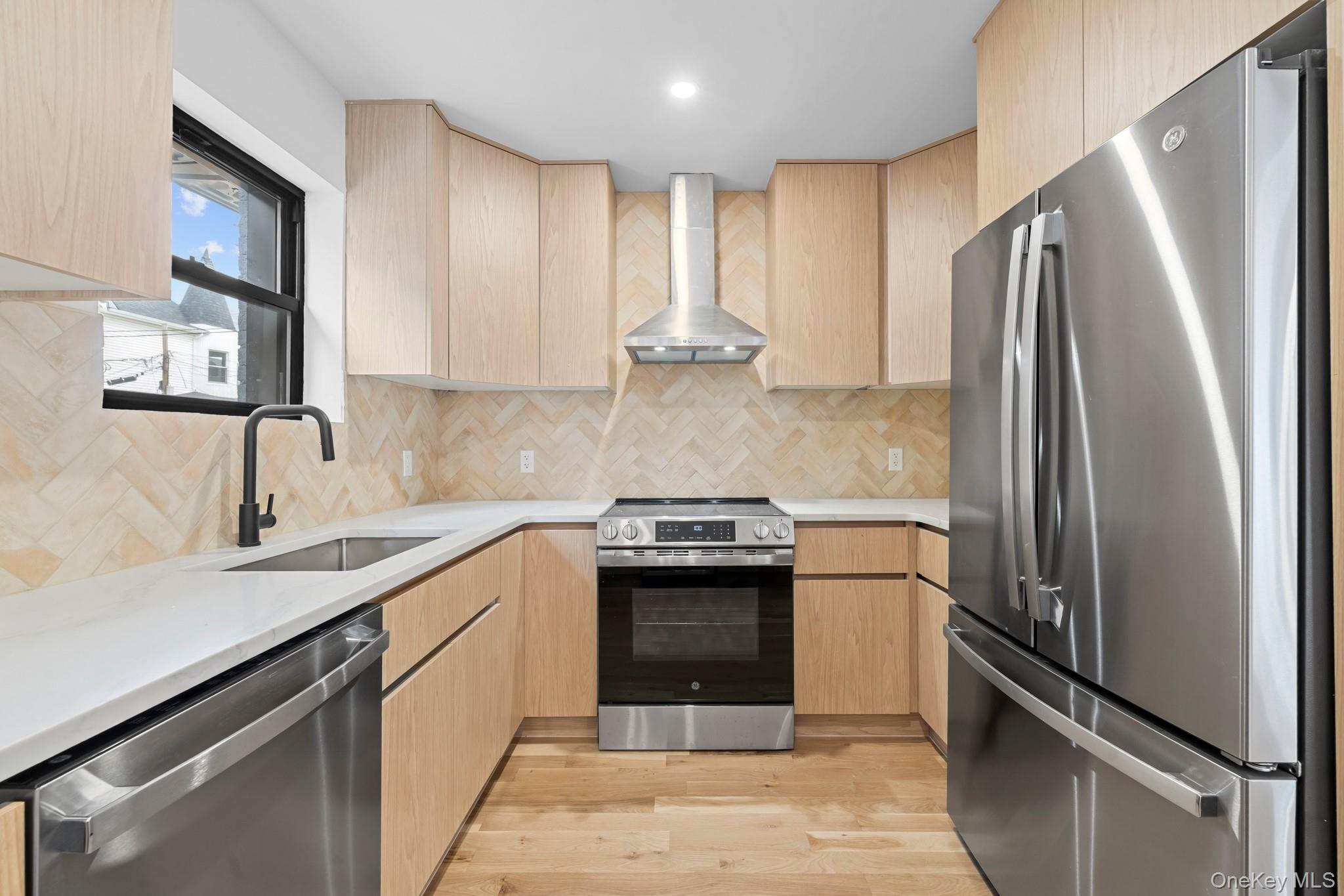 Single Family Arlington Avenue Brooklyn, NY 11207, MLS-1052348-4