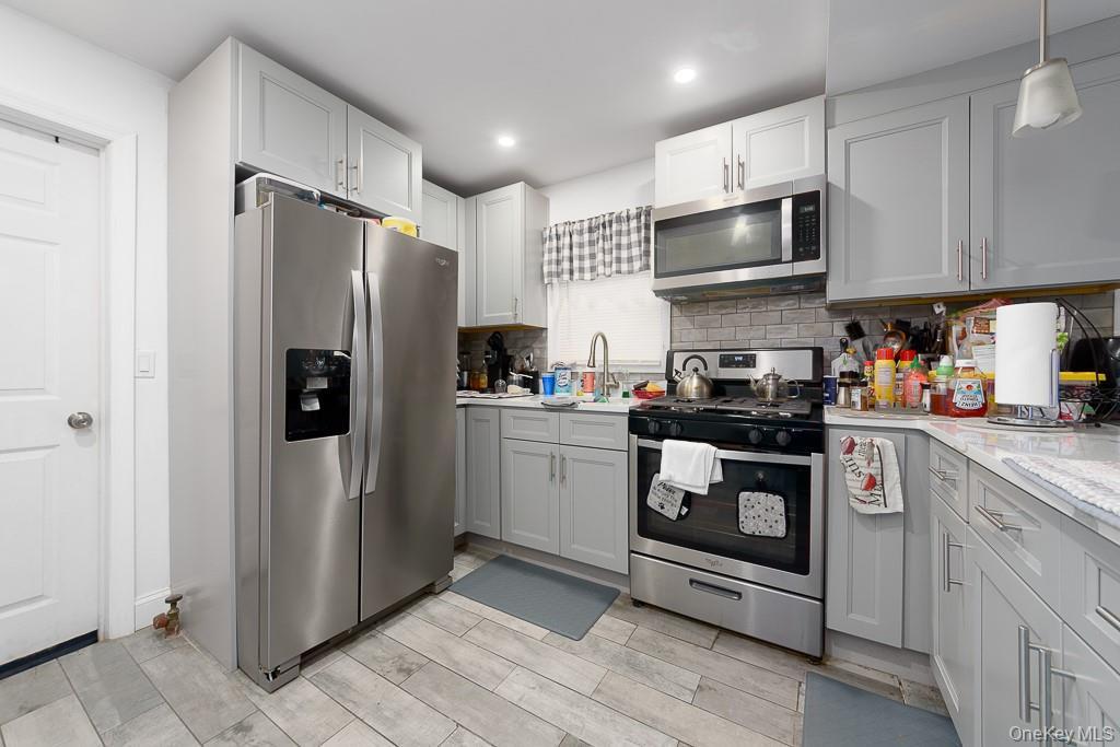 Single Family 215th Street  Queens, NY 11429, MLS-1052377-6