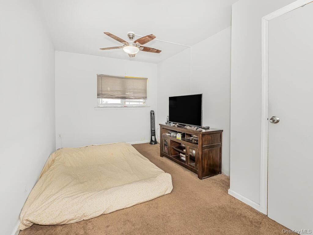 Single Family Kingsland Avenue Bronx, NY 10469, MLS-1052378-22