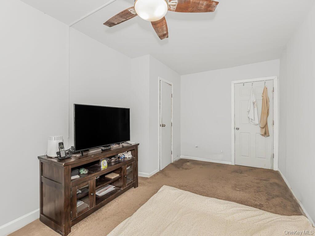 Single Family Kingsland Avenue Bronx, NY 10469, MLS-1052378-23