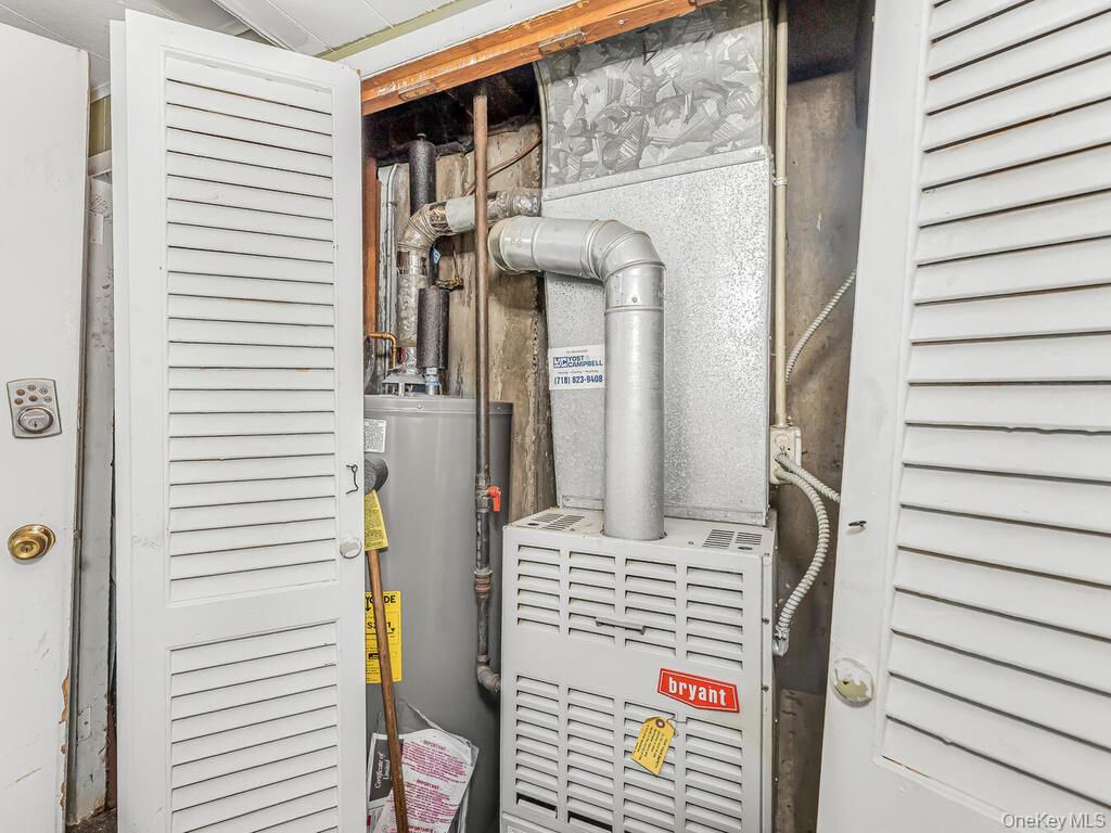 Single Family Kingsland Avenue Bronx, NY 10469, MLS-1052378-26