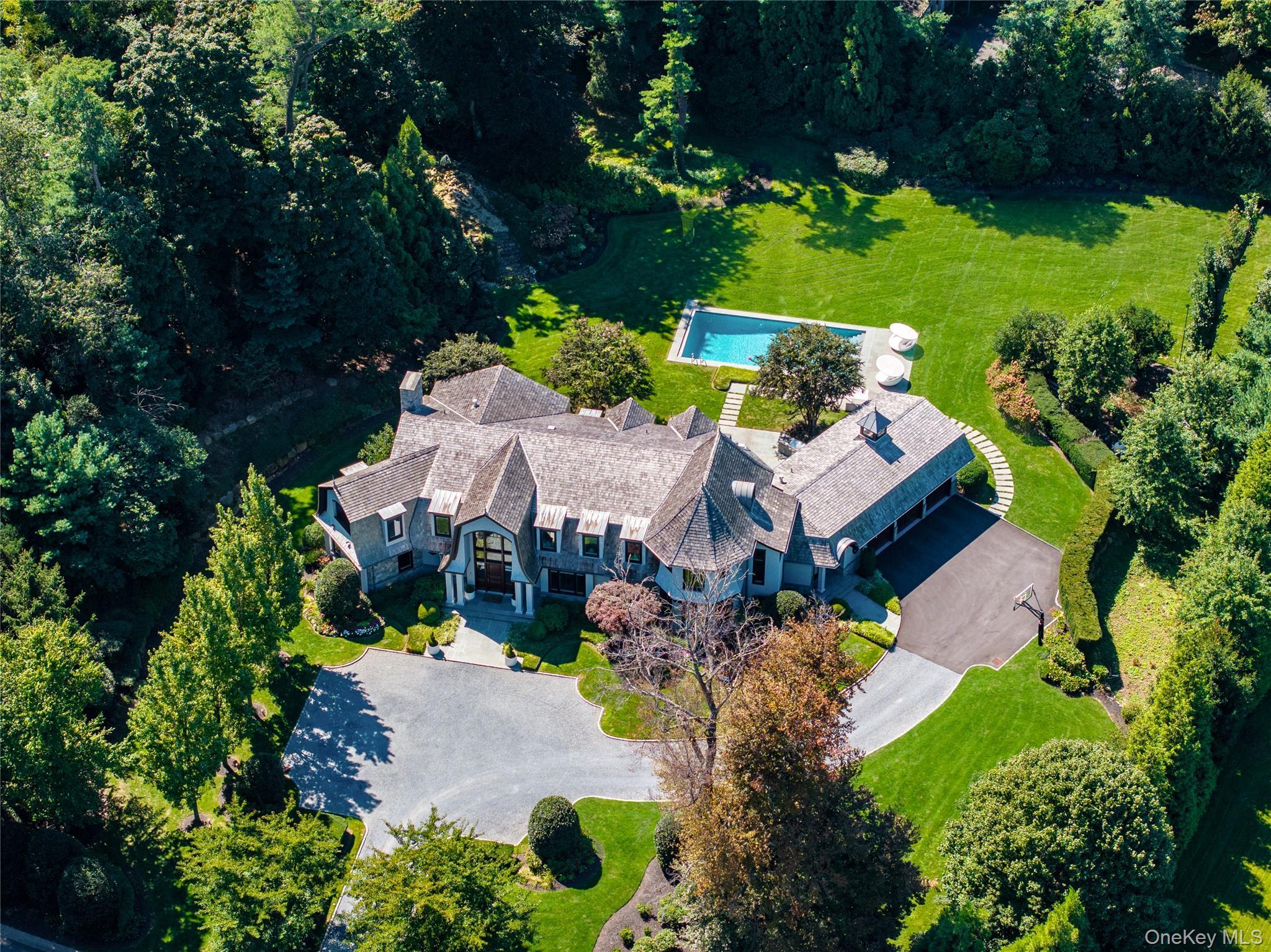 Single Family Hidden Pond Drive  Nassau County, NY 11568, MLS-1052387-2
