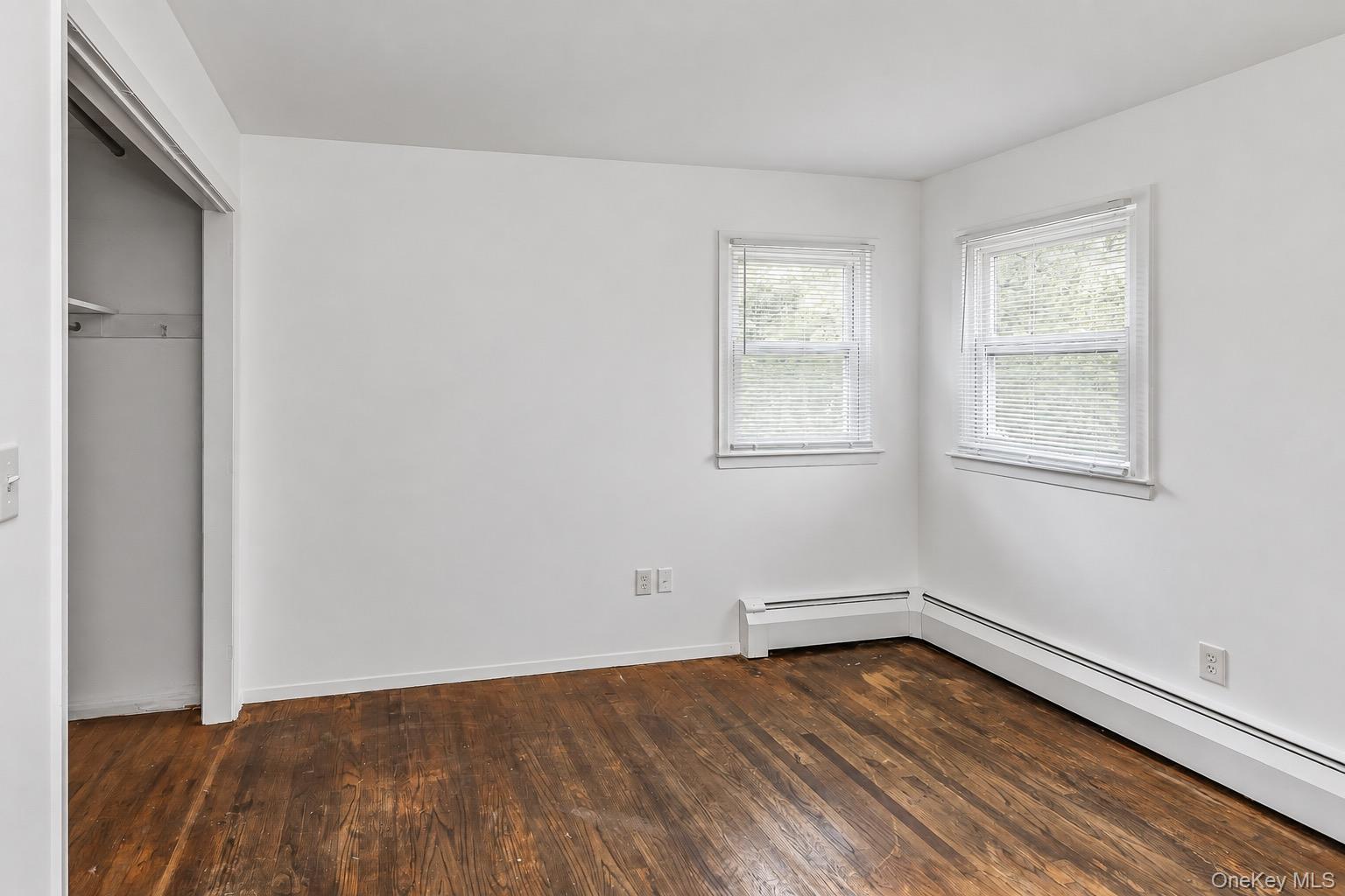 Single Family Capitol Avenue  Nassau County, NY 11596, MLS-1052409-16