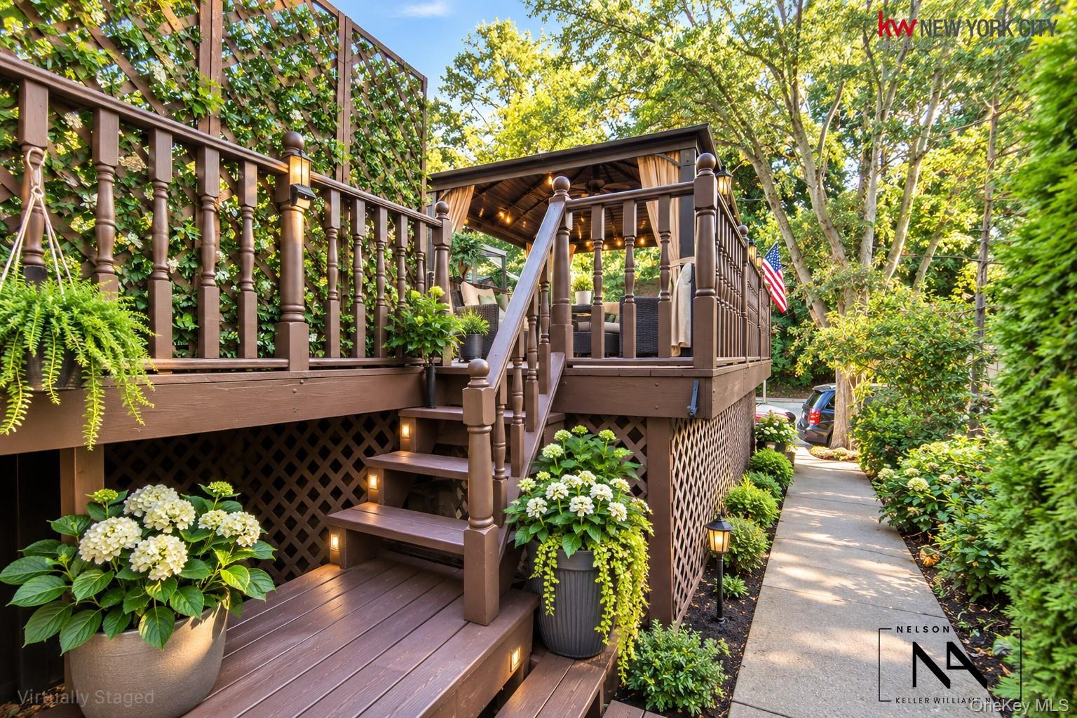 Single Family 85th Avenue  Queens, NY 11421, MLS-1052429-10