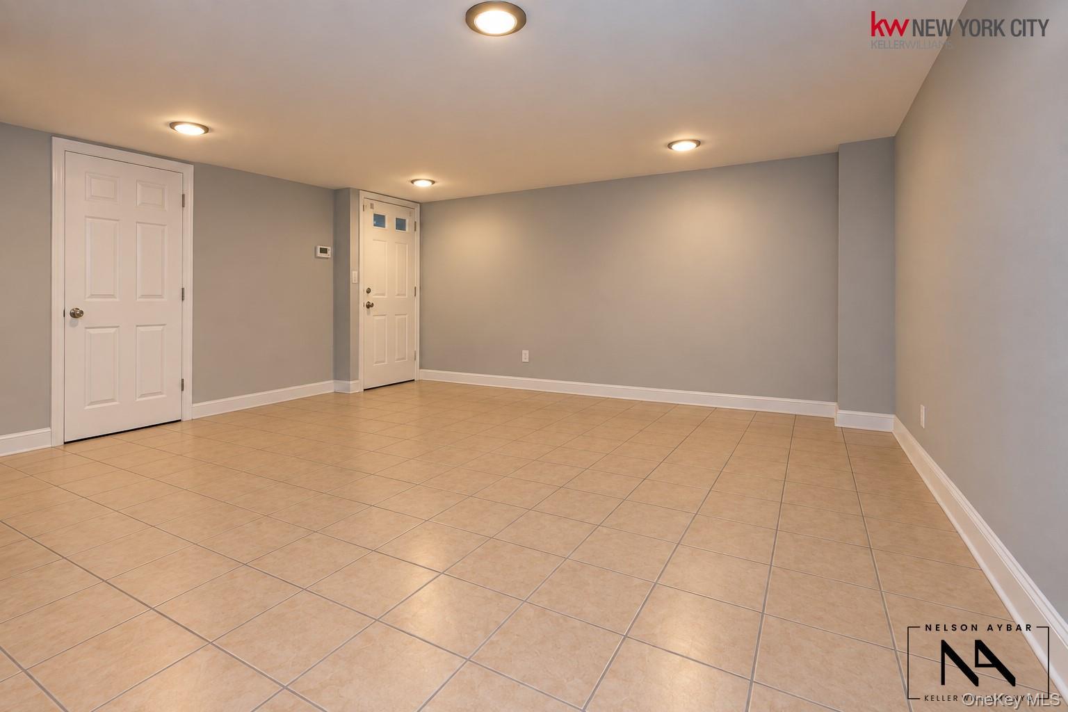 Single Family 85th Avenue  Queens, NY 11421, MLS-1052429-21