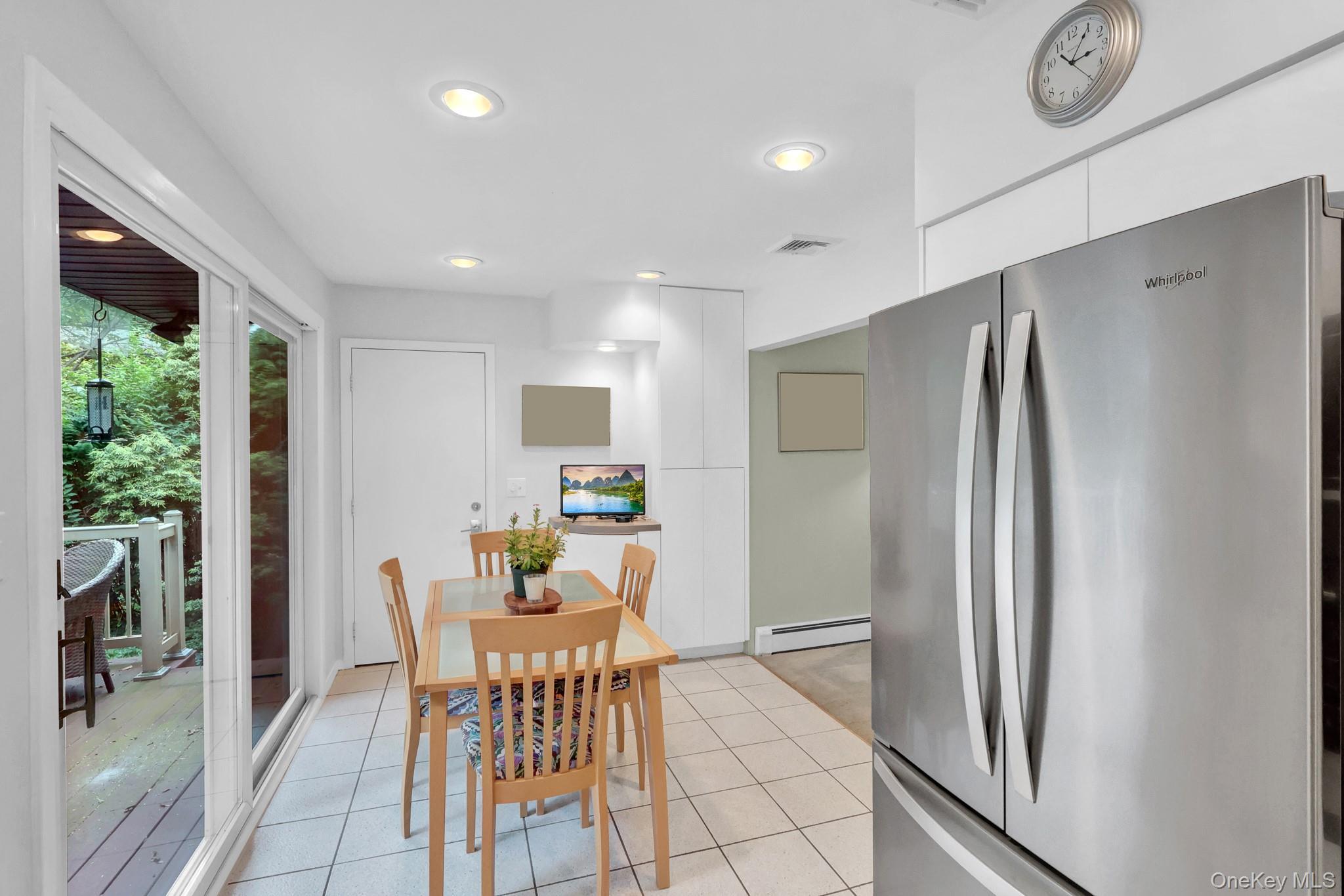 Single Family Huyler Court  Suffolk County, NY 11733, MLS-1052448-12