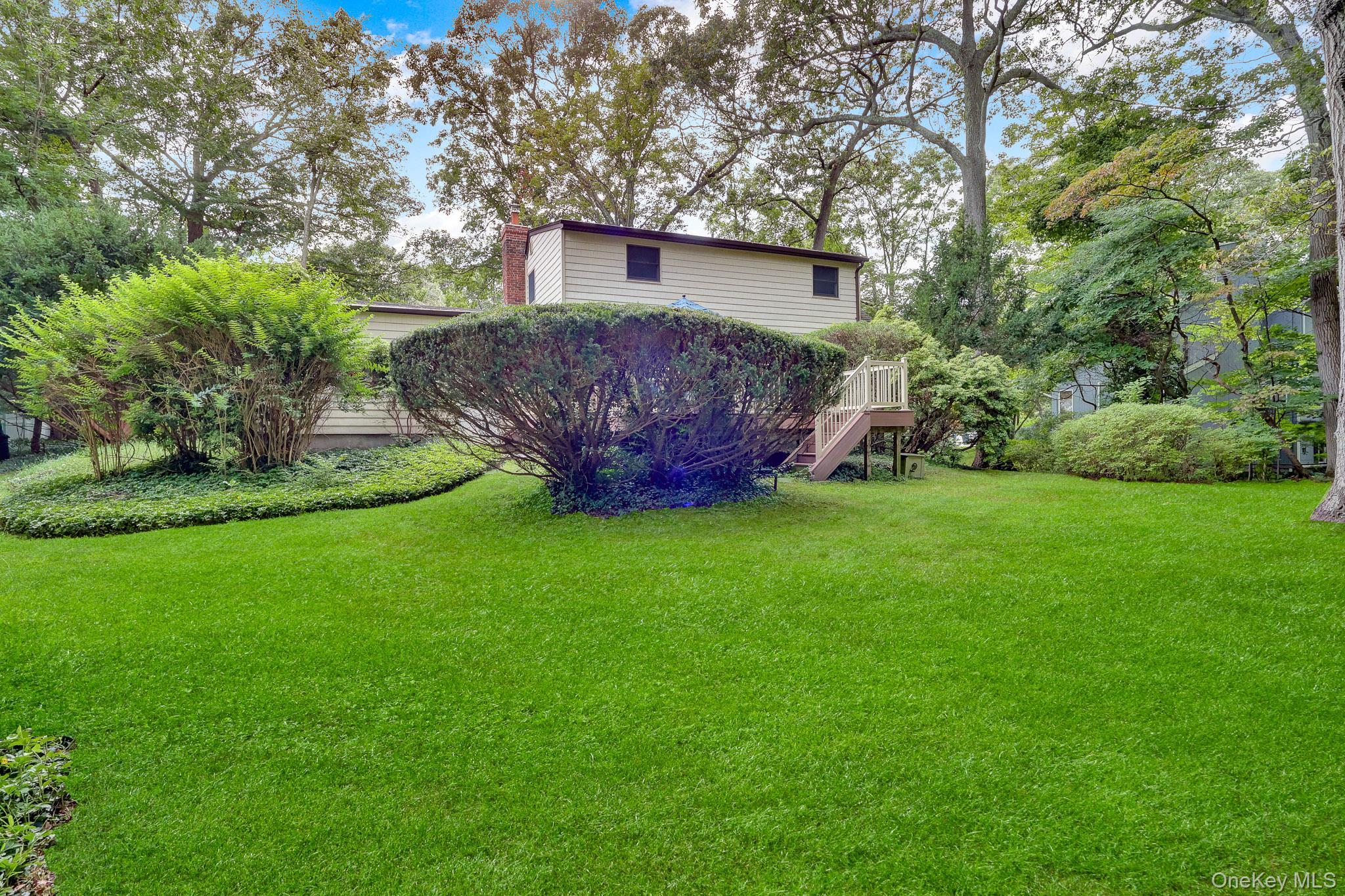 Single Family Huyler Court  Suffolk County, NY 11733, MLS-1052448-29