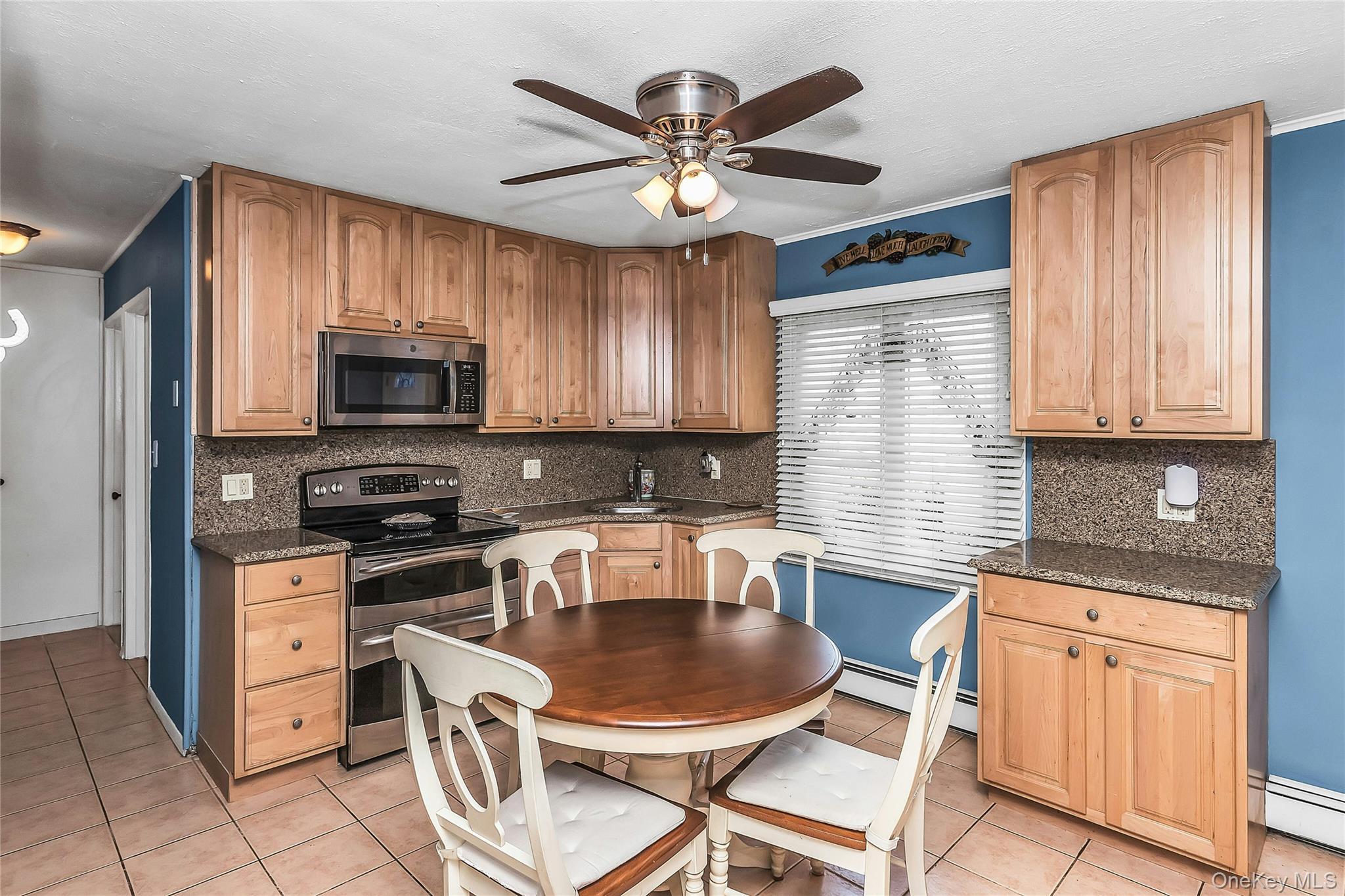Single Family Cable Lane Nassau County, NY 11801, MLS-1052449-8