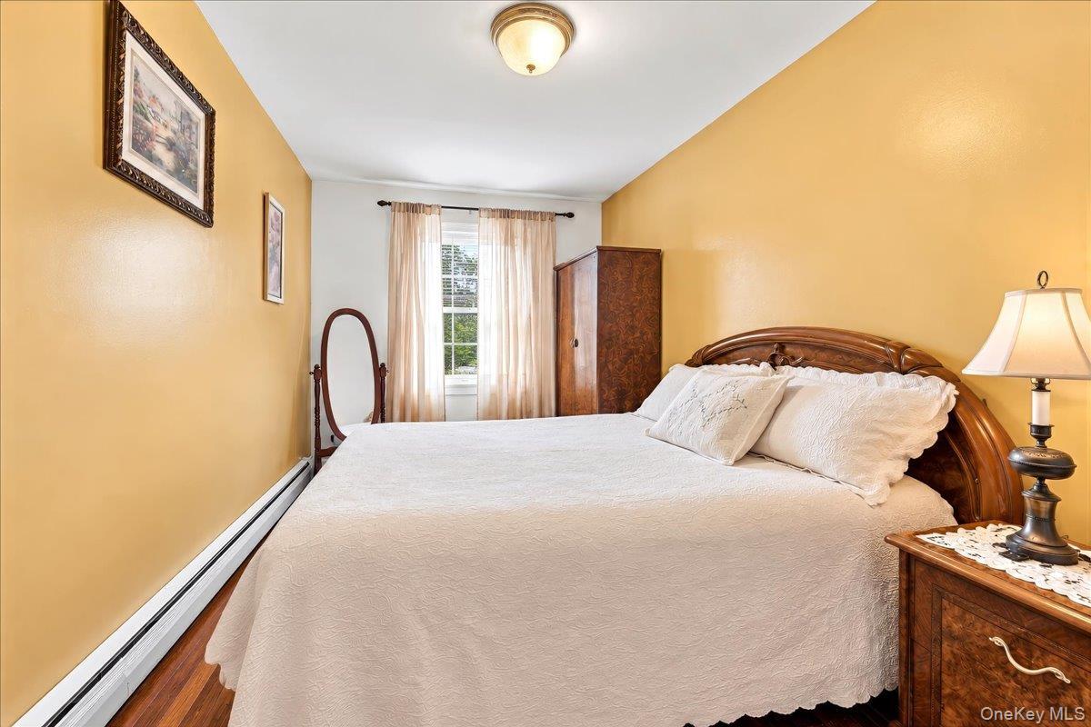 Single Family Edwards Avenue Bronx, NY 10461, MLS-1052460-11