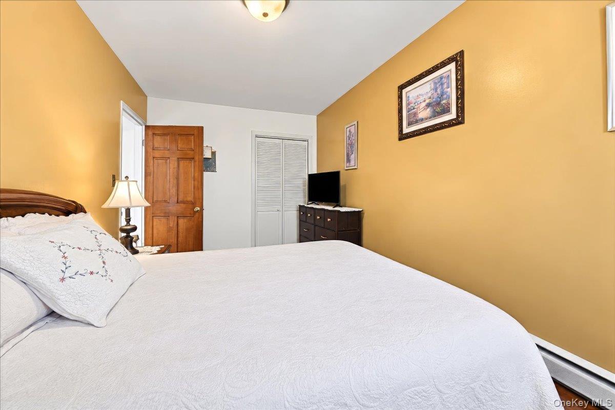 Single Family Edwards Avenue Bronx, NY 10461, MLS-1052460-12
