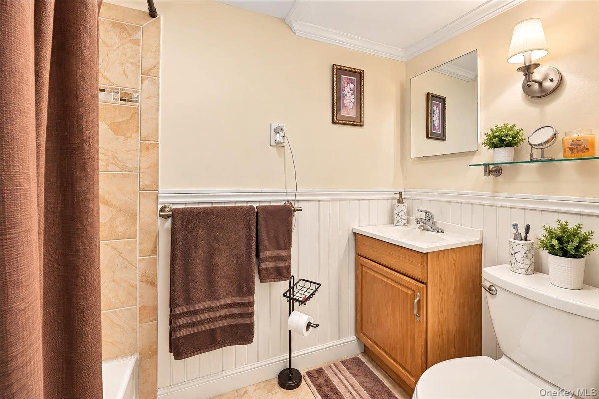 Single Family Edwards Avenue Bronx, NY 10461, MLS-1052460-17
