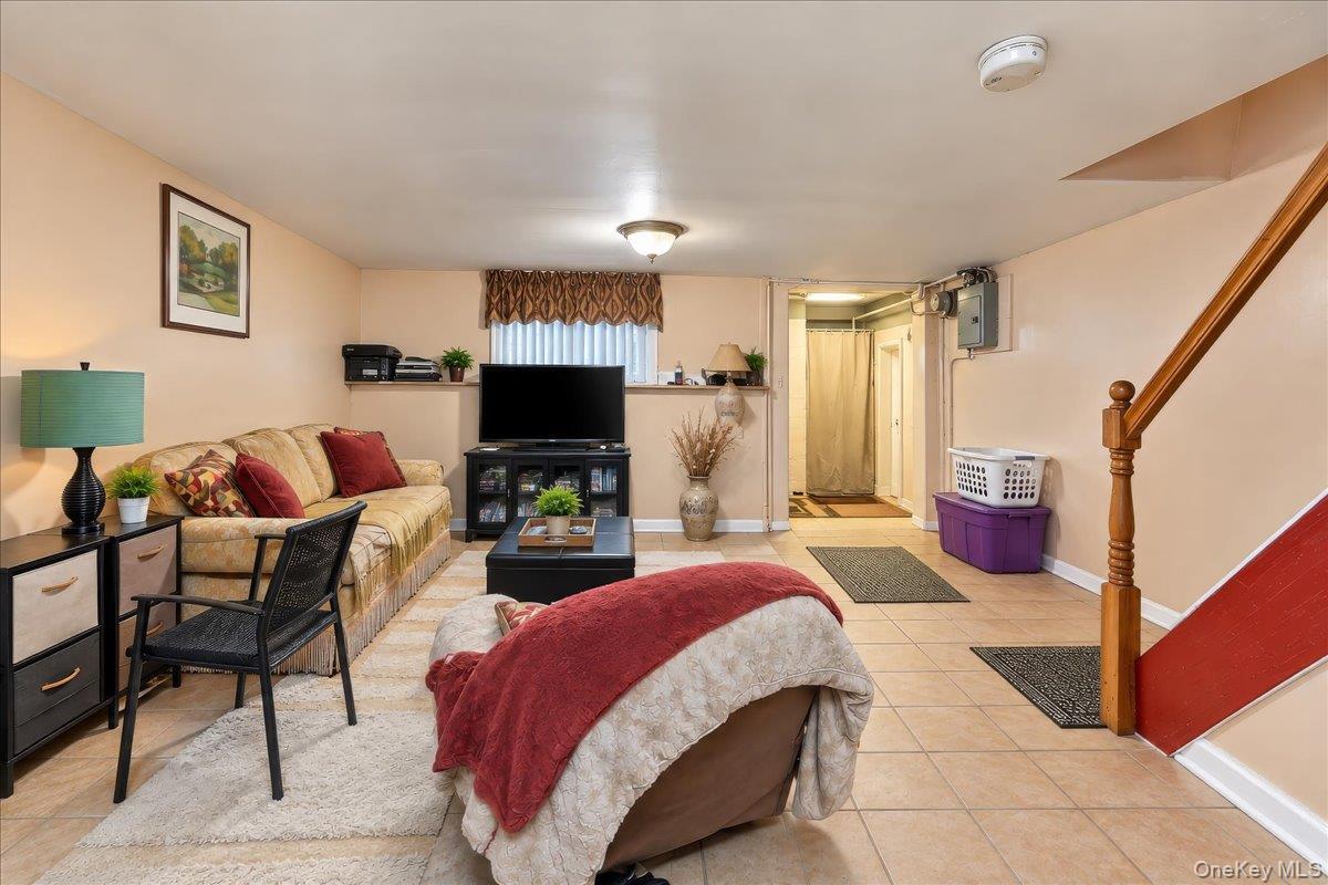 Single Family Edwards Avenue  Bronx, NY 10461, MLS-1052460-19