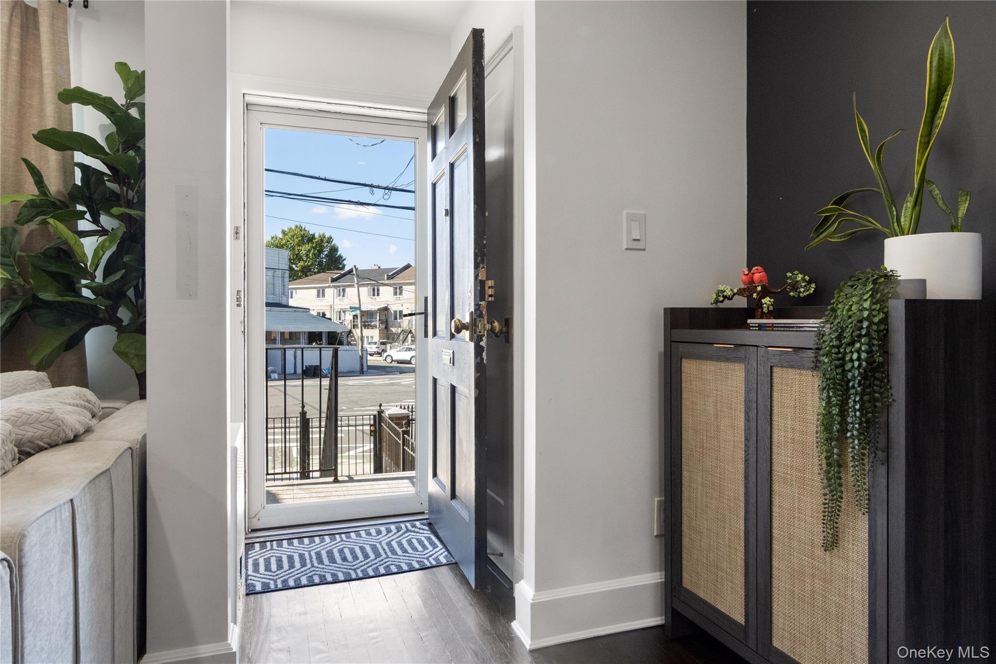 Single Family Bronxdale Avenue  Bronx, NY 10462, MLS-1052462-3