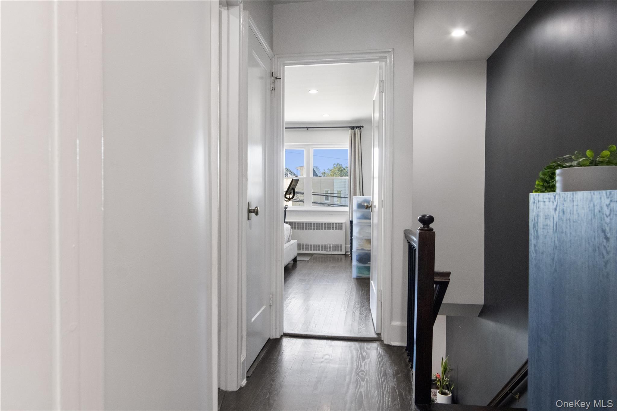 Single Family Bronxdale Avenue  Bronx, NY 10462, MLS-1052462-8