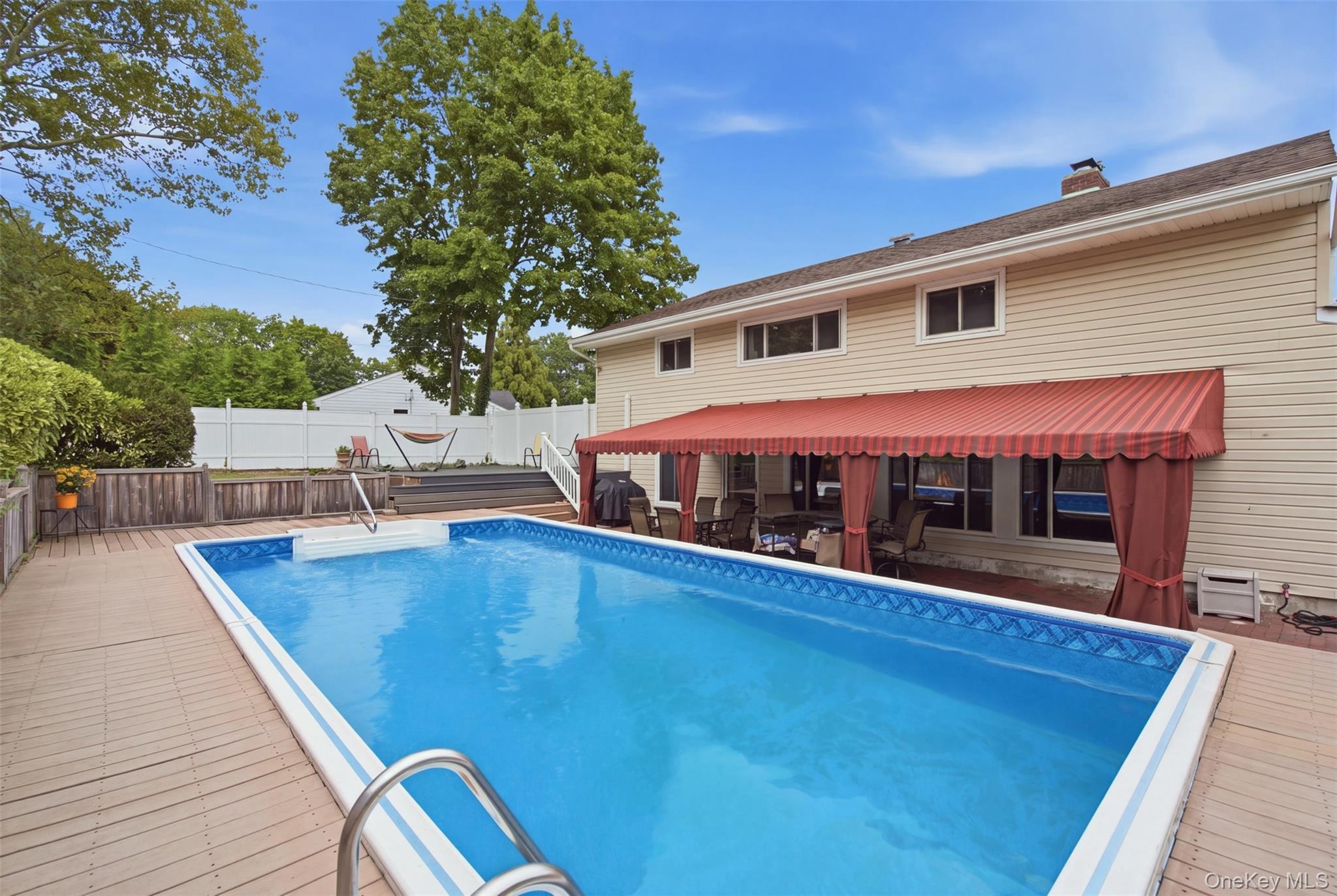Single Family Old Town Lane Suffolk County, NY 11743, MLS-1052490-27