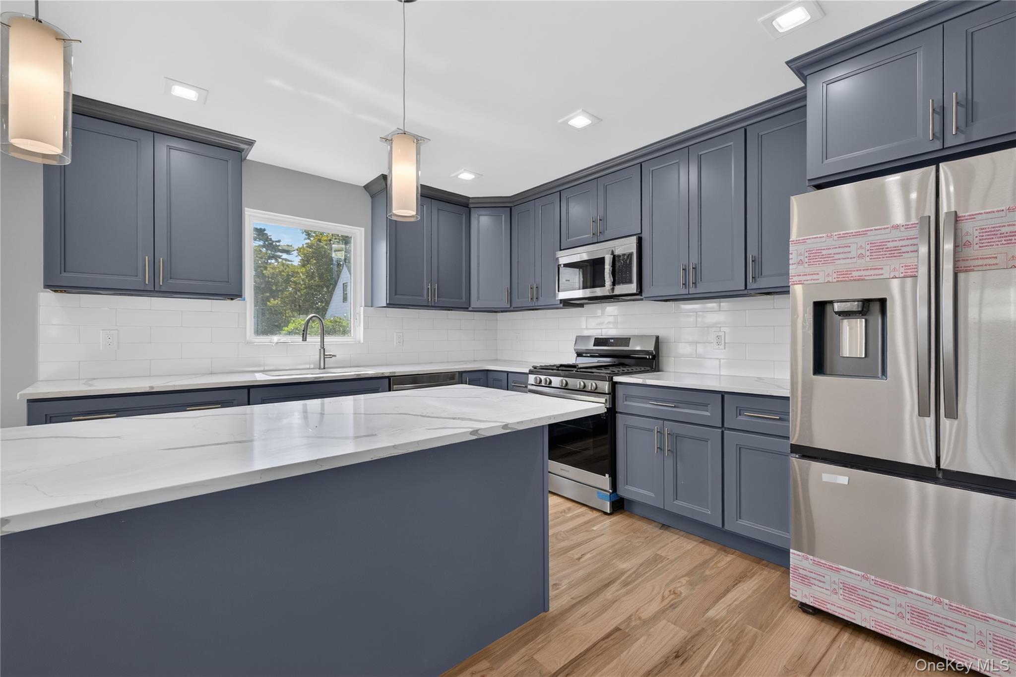 Single Family Wilson Road Nassau County, NY 11581, MLS-1052506-10