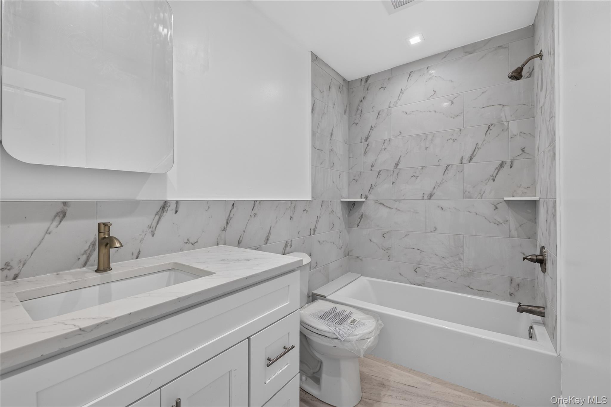 Single Family Wilson Road Nassau County, NY 11581, MLS-1052506-12