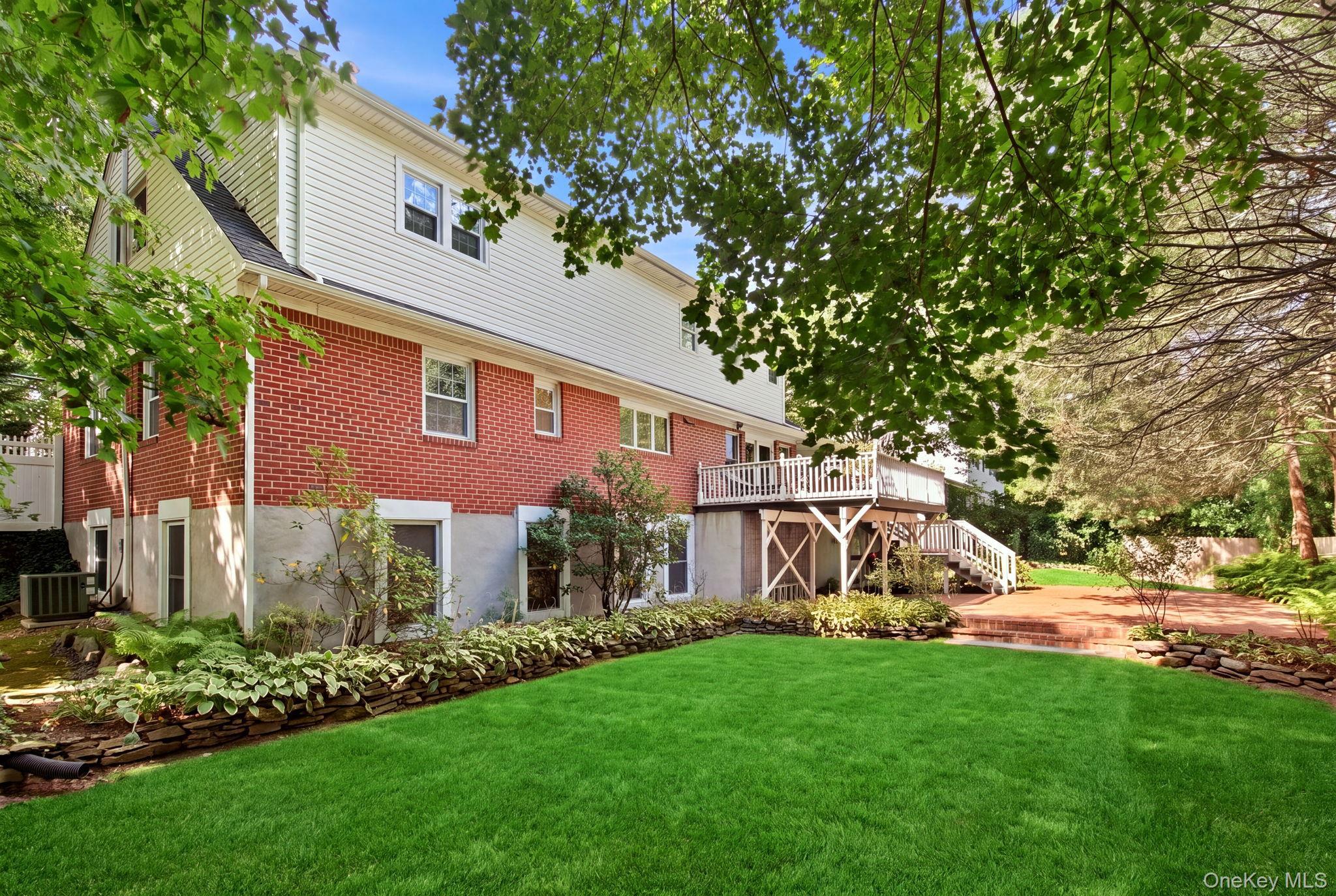 Single Family Little Neck Road  Suffolk County, NY 11721, MLS-1052511-26