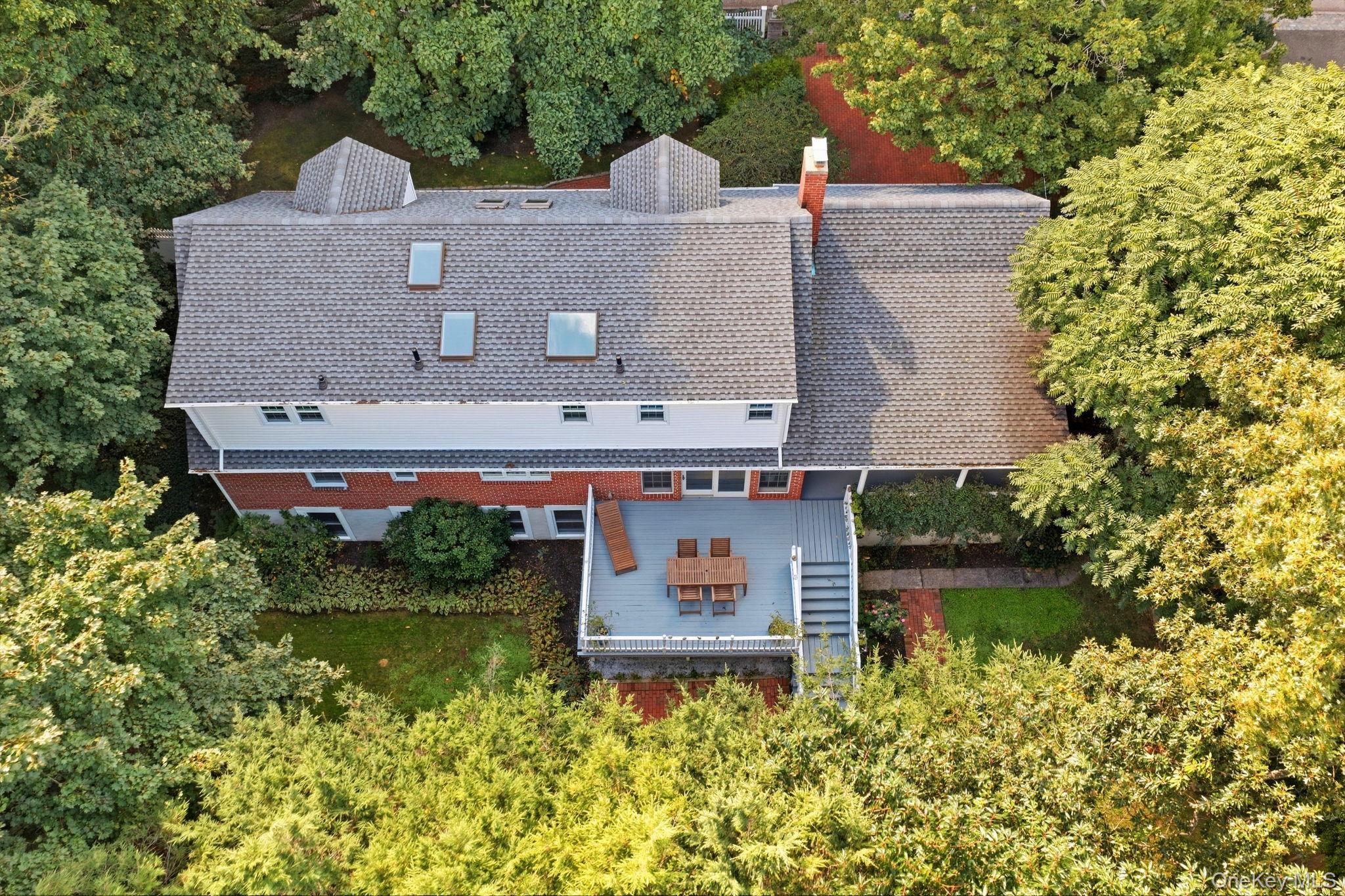Single Family Little Neck Road  Suffolk County, NY 11721, MLS-1052511-27