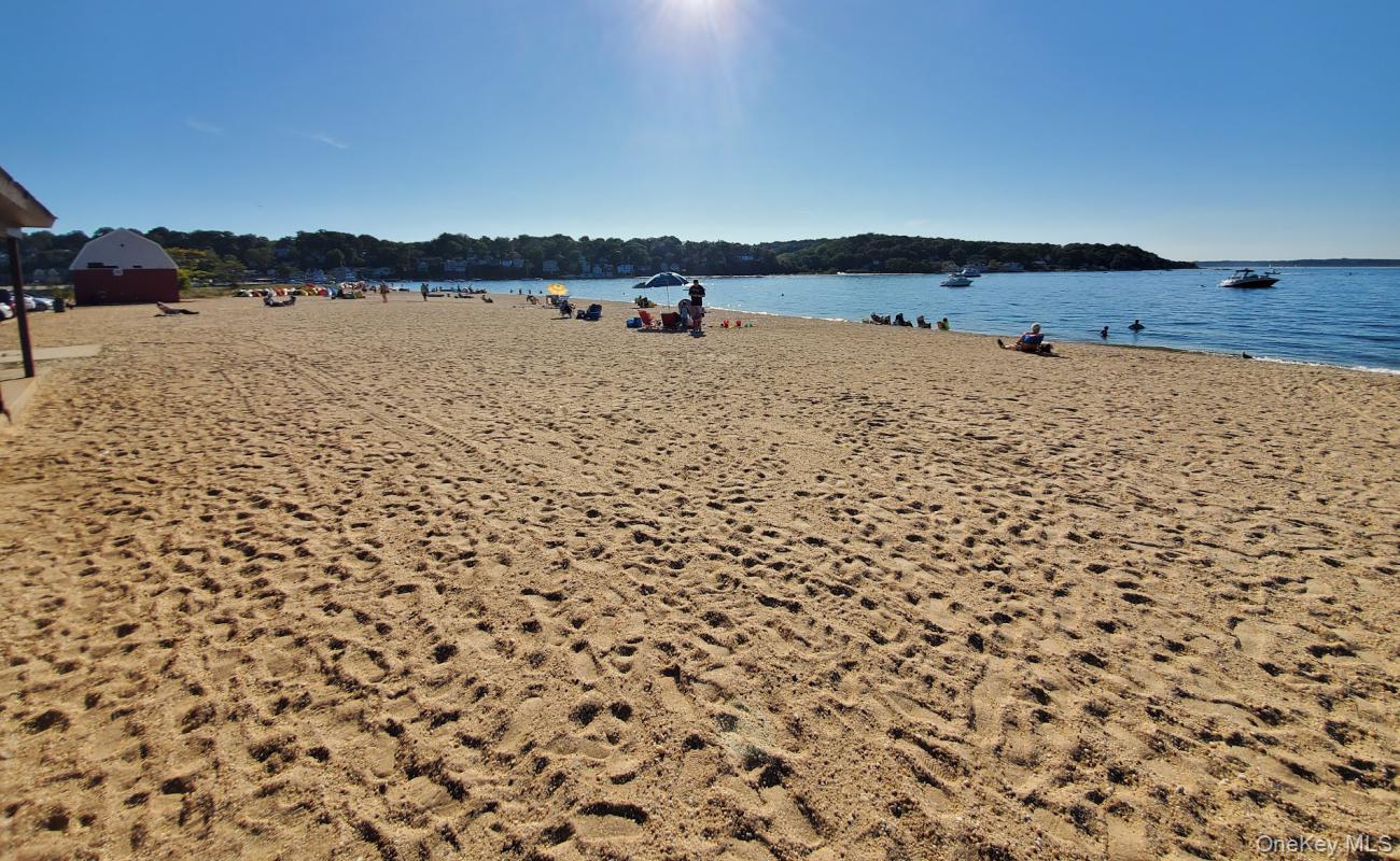 Single Family Little Neck Road  Suffolk County, NY 11721, MLS-1052511-32