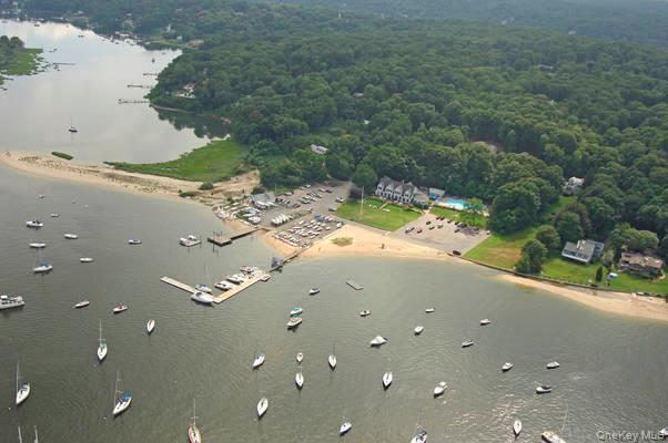Single Family Little Neck Road  Suffolk County, NY 11721, MLS-1052511-33
