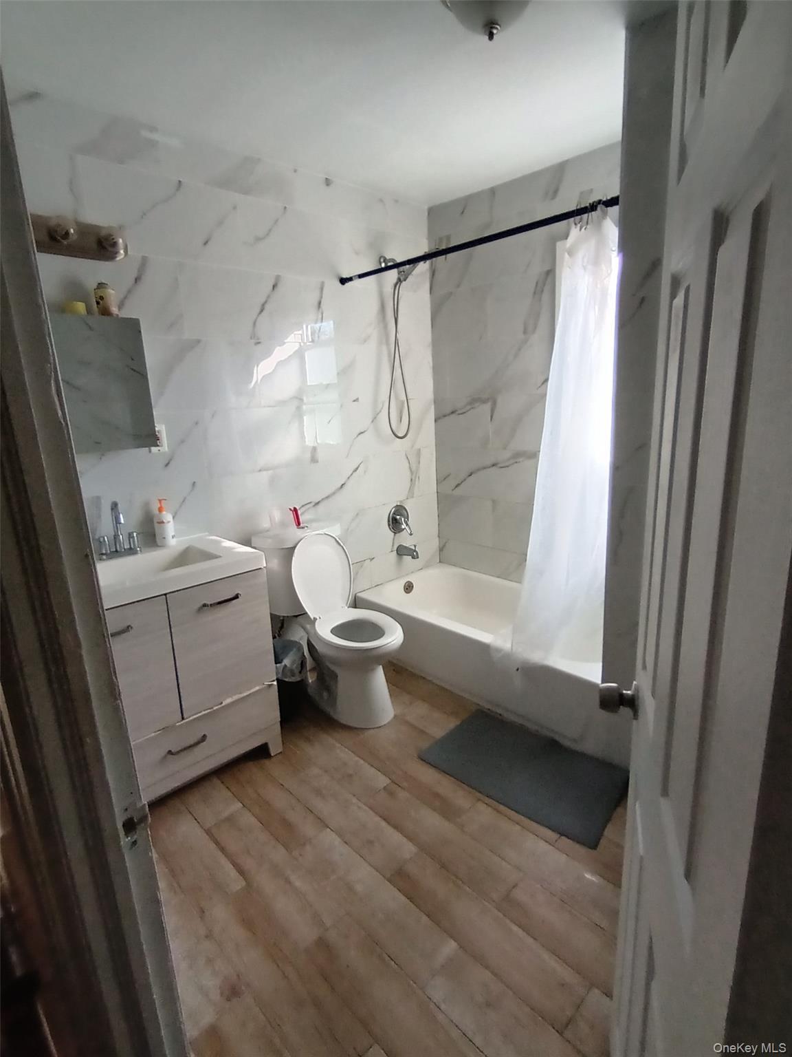 Single Family 137th Avenue  Queens, NY 11434, MLS-1052512-16