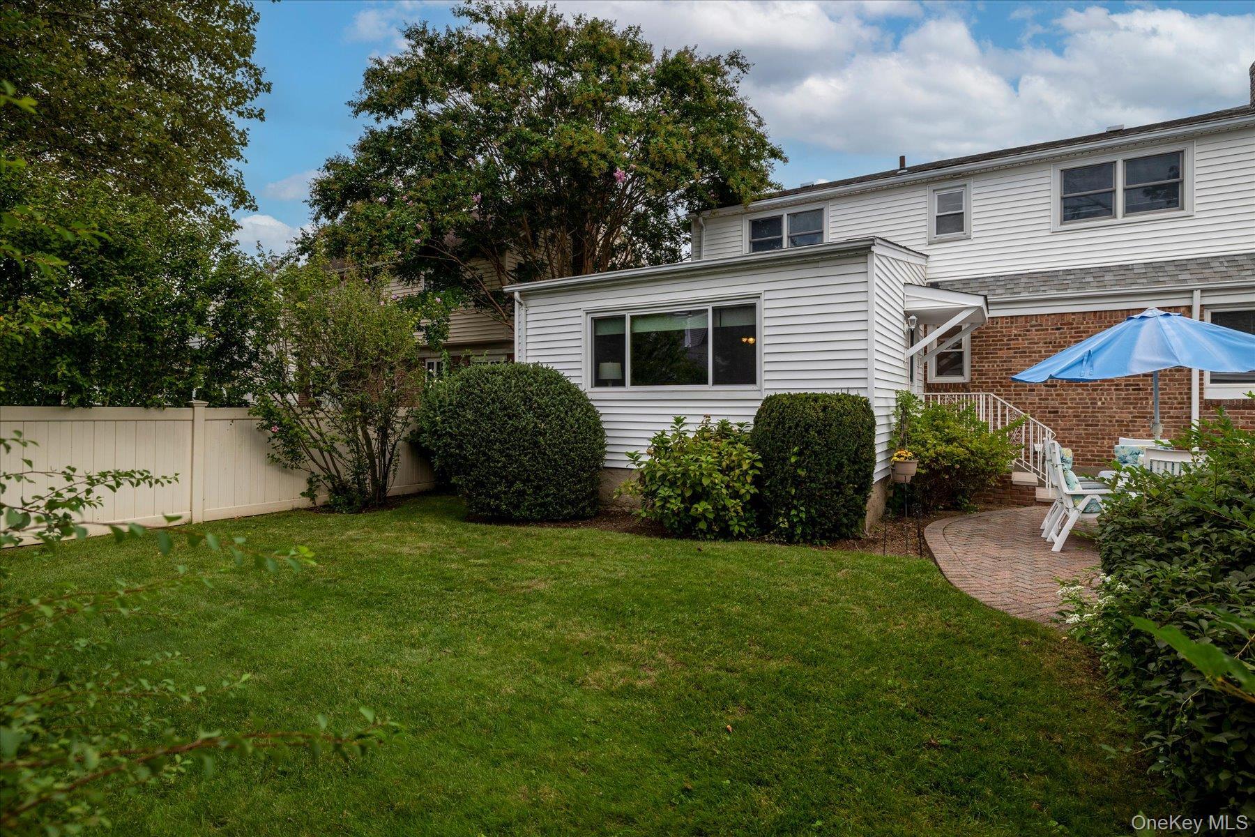 Single Family Woods Avenue  Nassau County, NY 11565, MLS-1052514-23