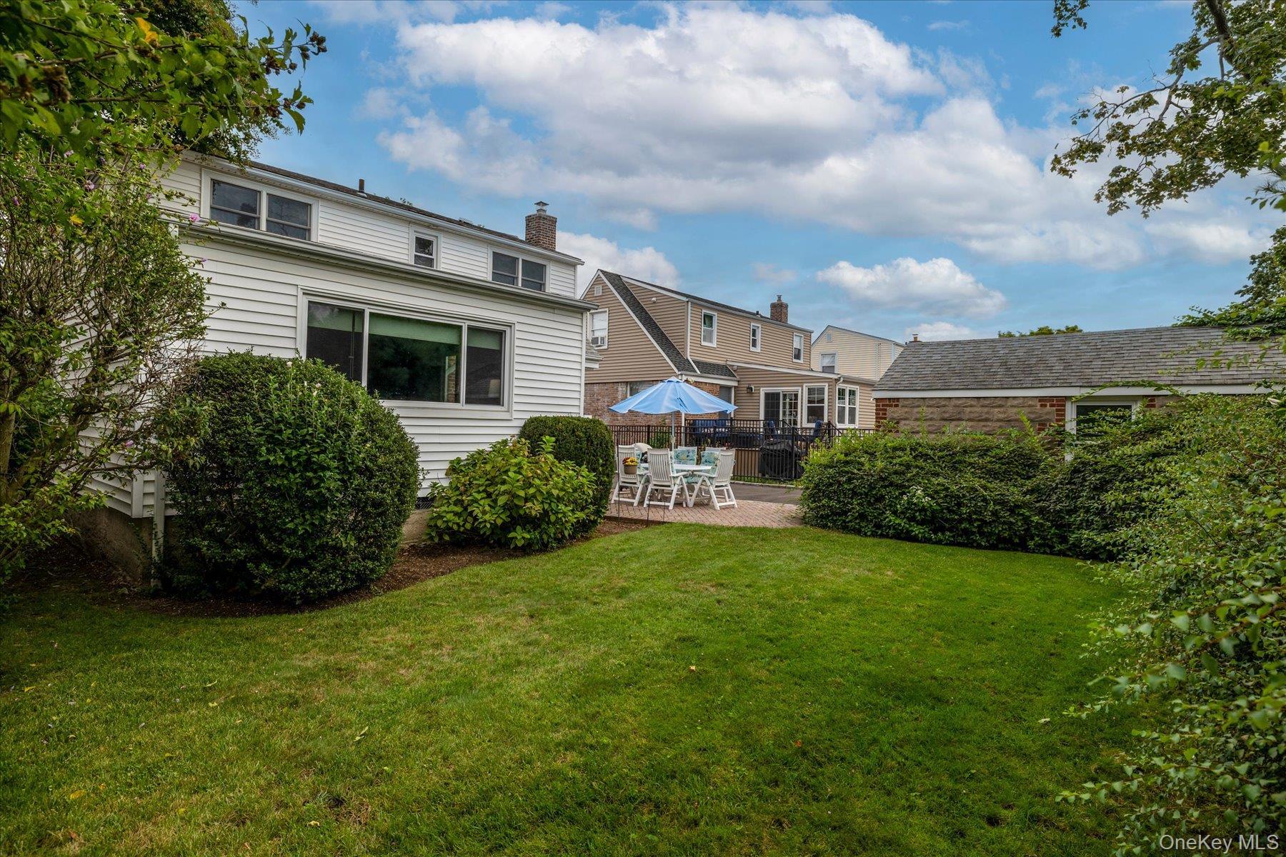 Single Family Woods Avenue  Nassau County, NY 11565, MLS-1052514-24