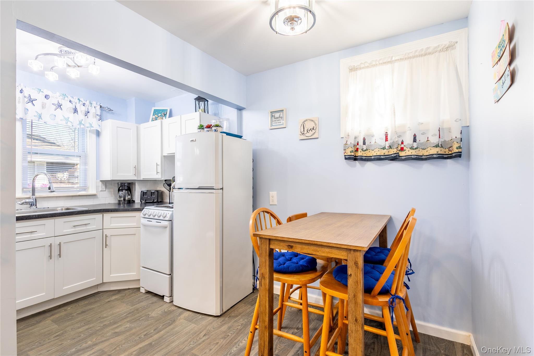 Single Family Surfway S Suffolk County, NY 11933, MLS-1052527-17